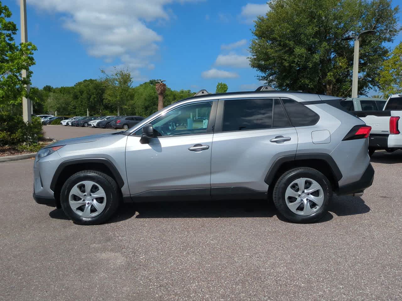 Thumbnail: 2021 Toyota RAV4 - 3