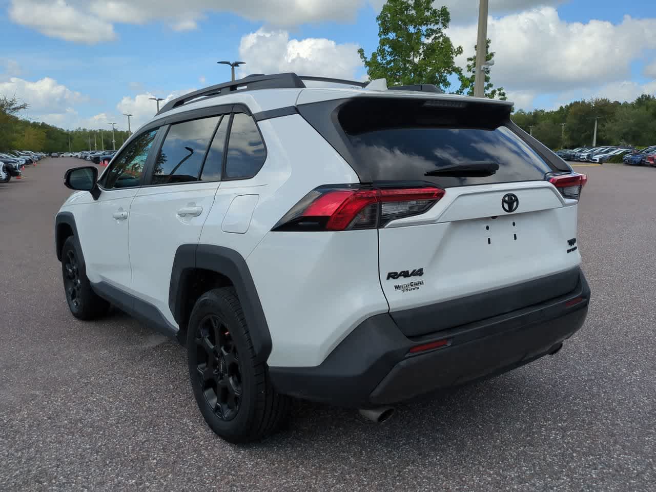 Thumbnail: 2020 Toyota RAV4 - 4