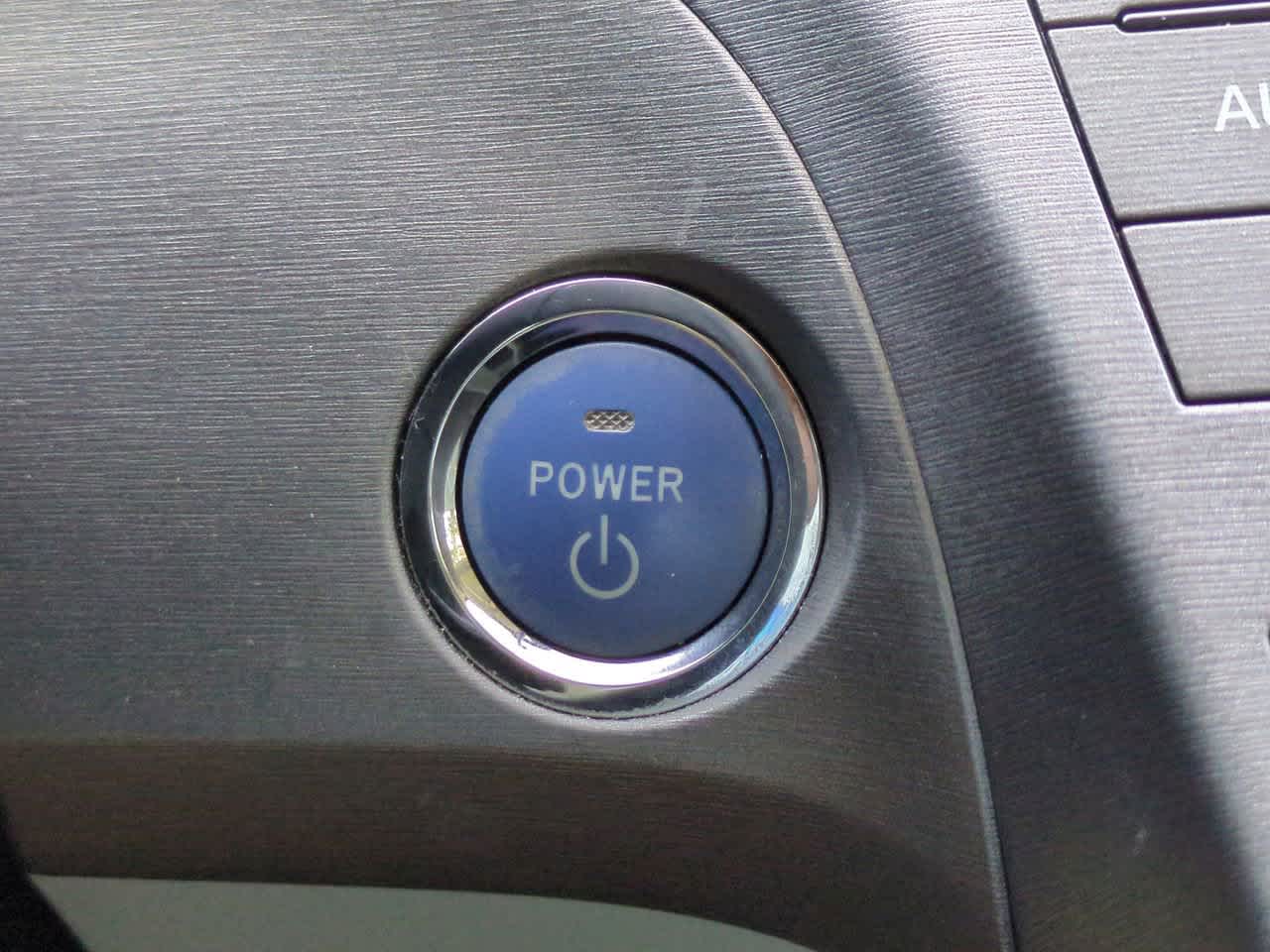 Thumbnail: 2015 Toyota Prius - 24