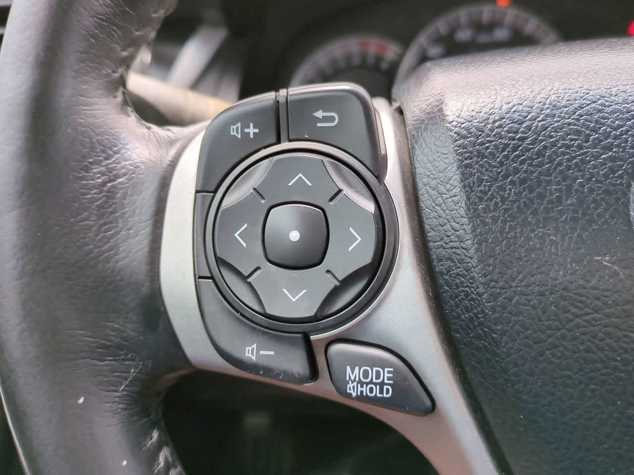 Thumbnail: 2013 Toyota Camry - 17