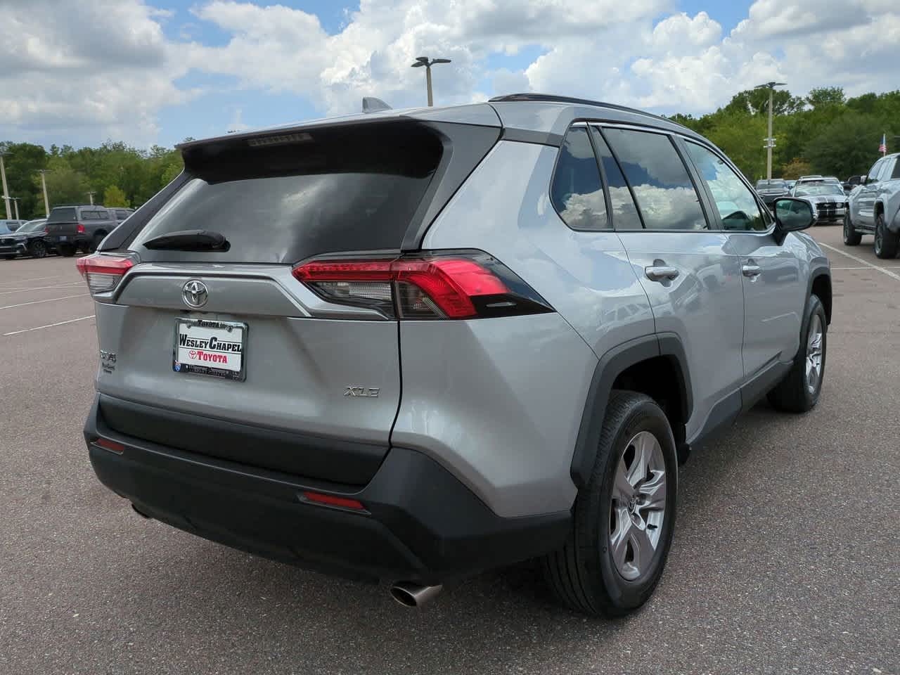 2023 Toyota RAV4 XLE 6