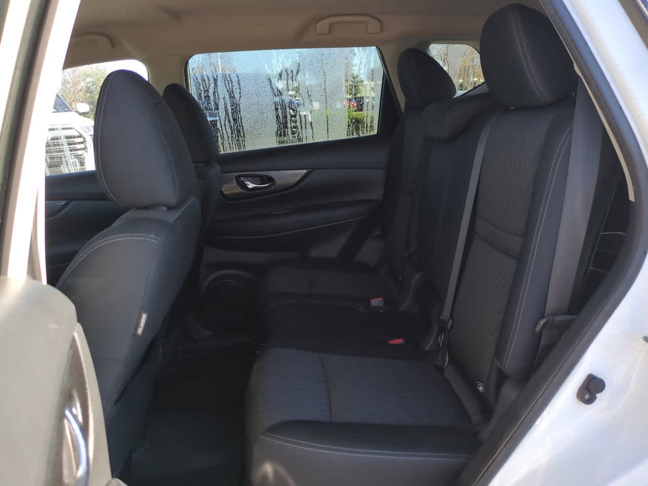 Thumbnail: 2019 Nissan Rogue - 13