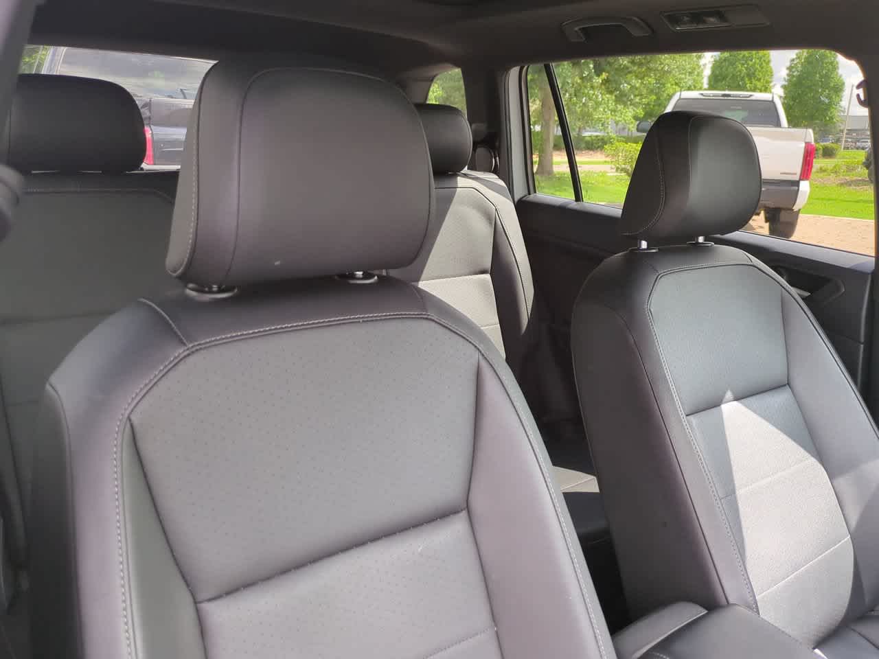 Thumbnail: 2019 Volkswagen Tiguan - 7
