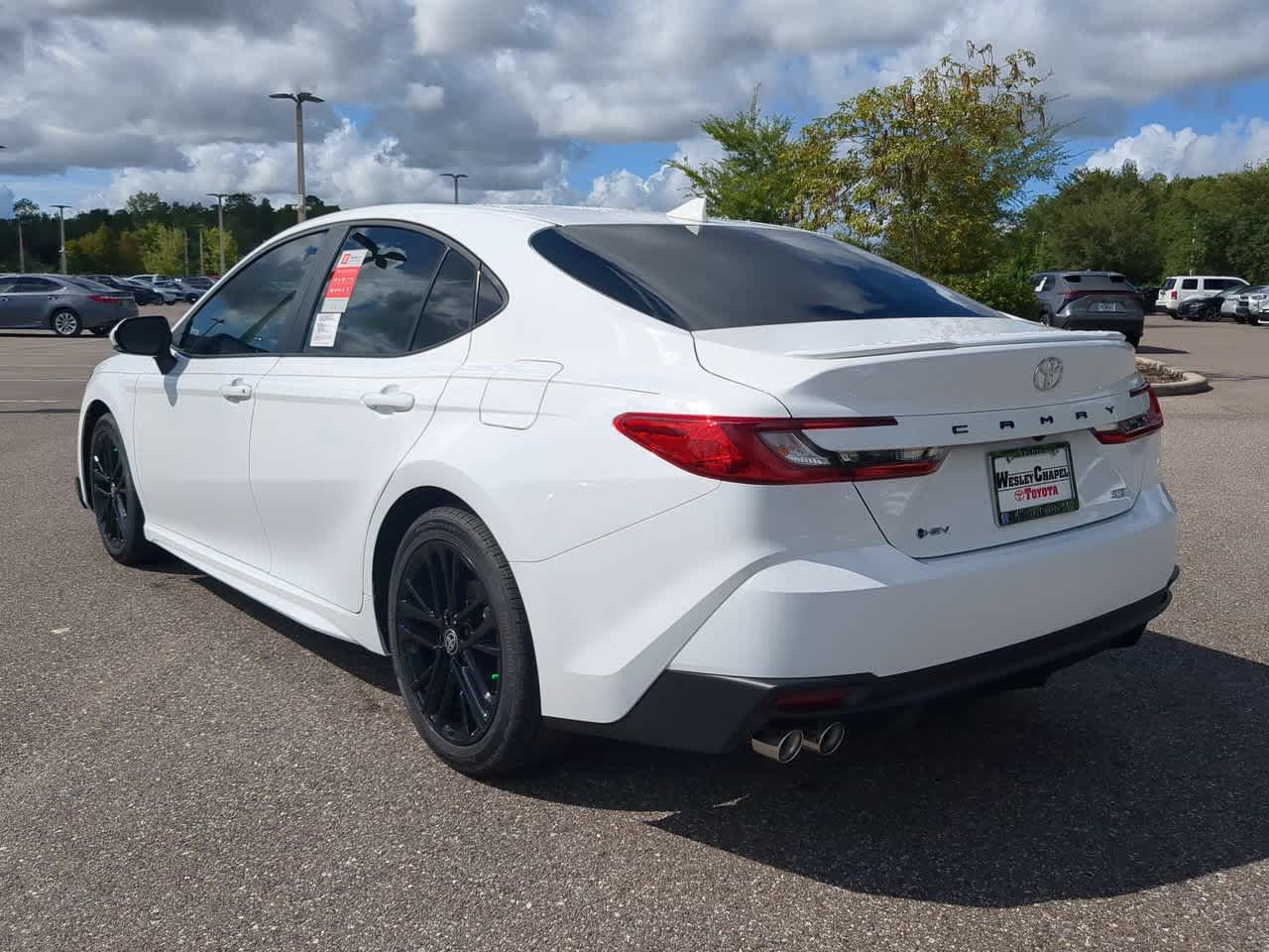 2025 Toyota Camry SE 4