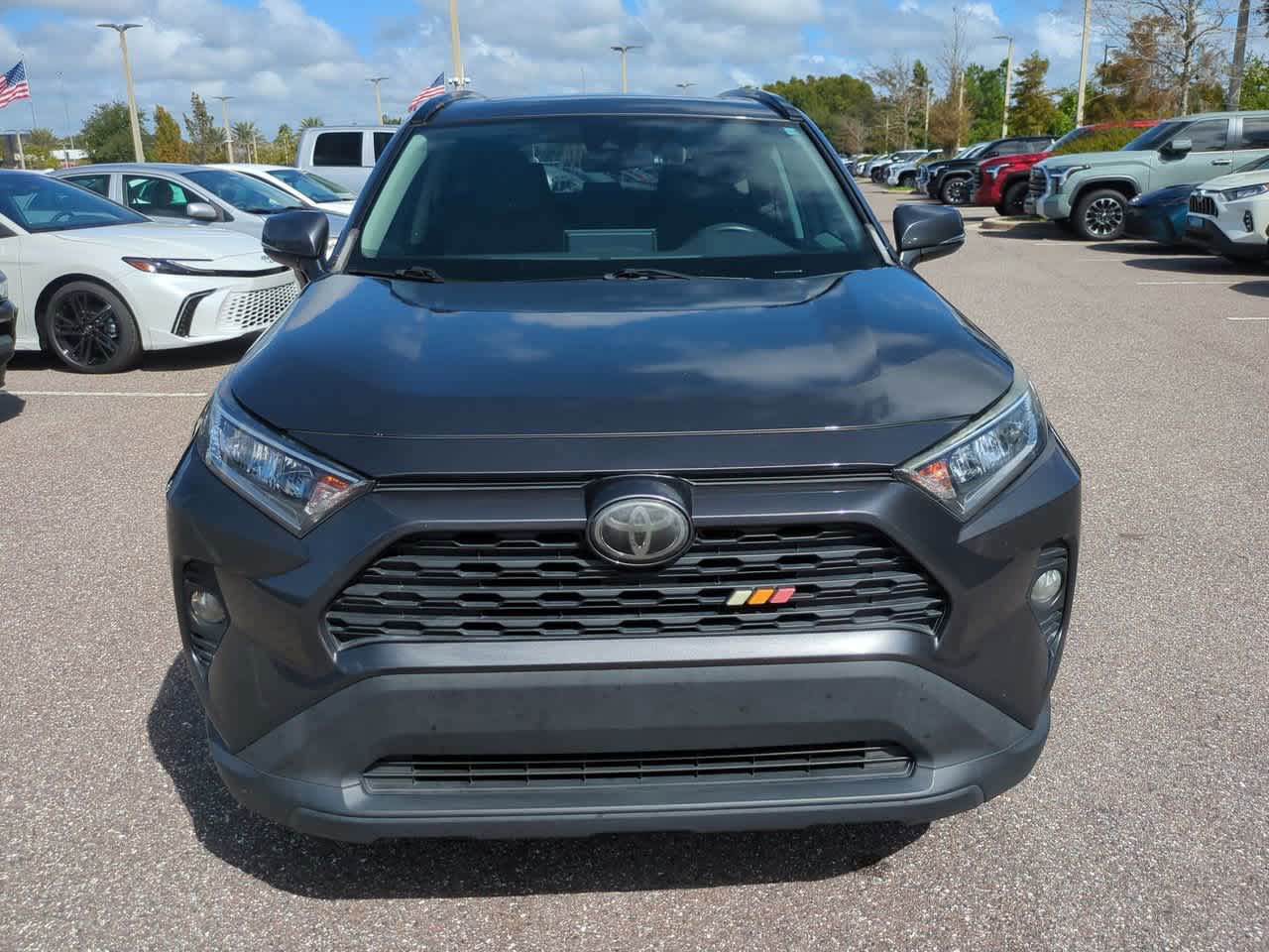 Thumbnail: 2019 Toyota RAV4 - 9