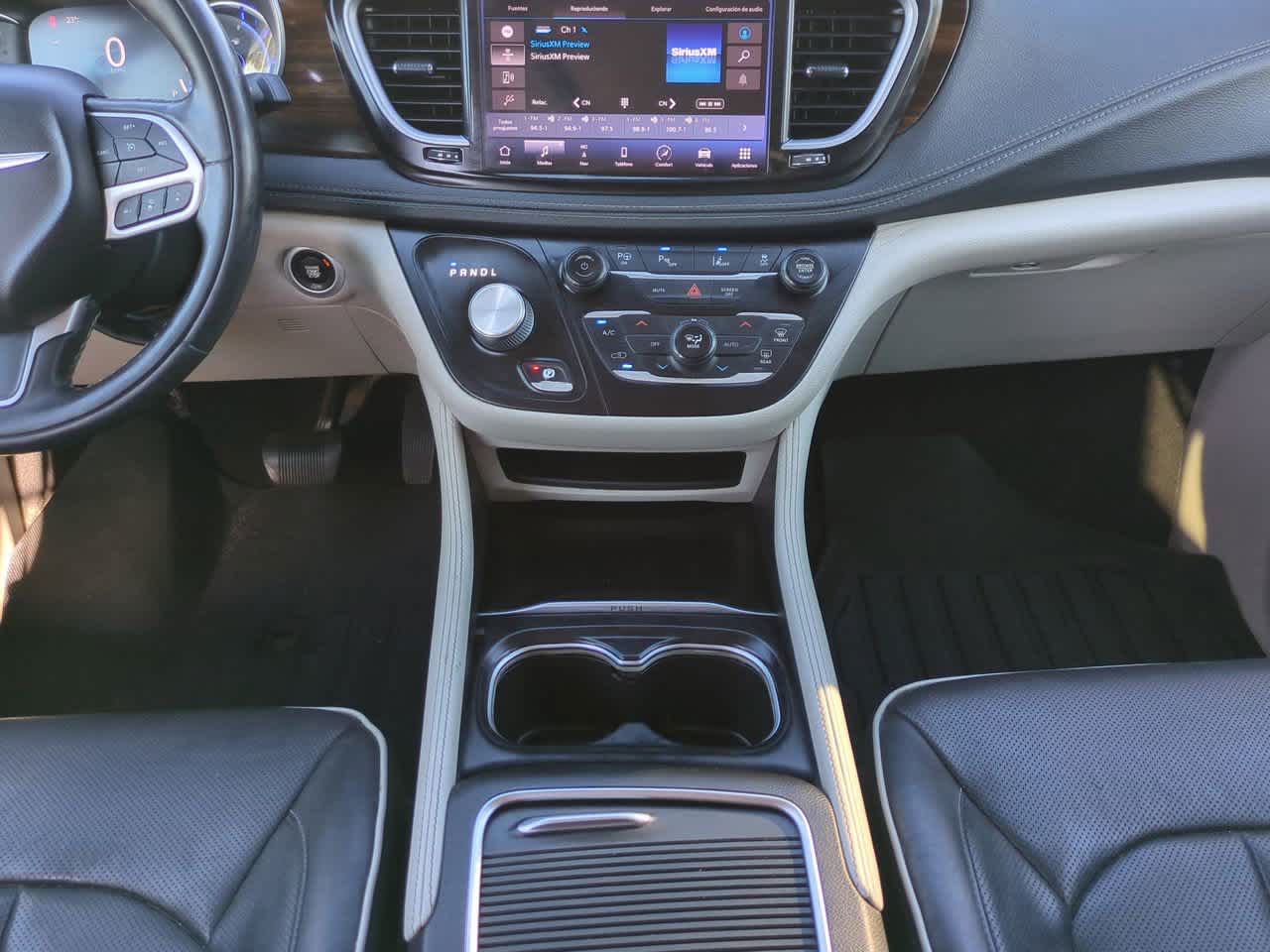 Thumbnail: 2022 Chrysler Pacifica - 19