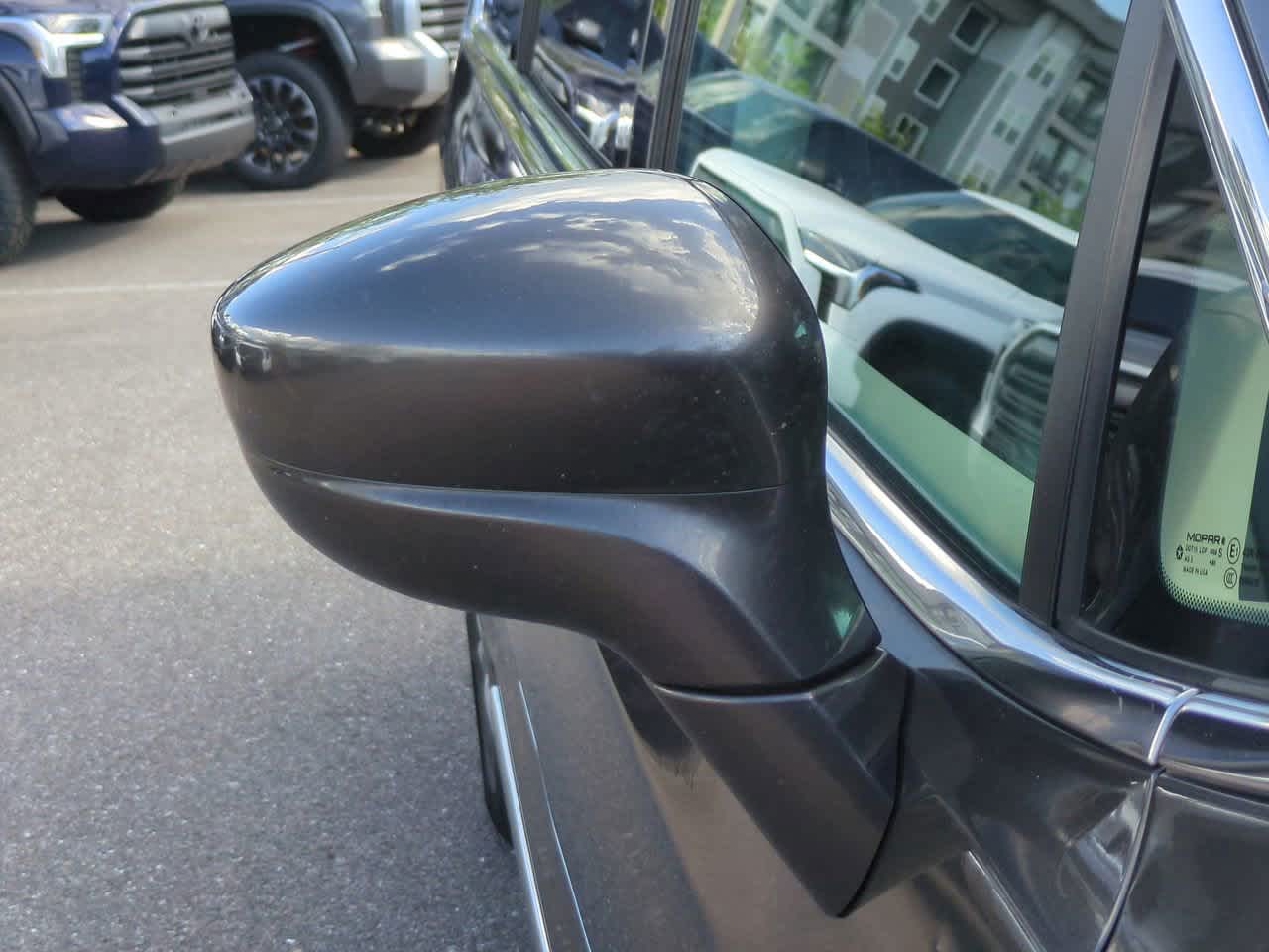 Thumbnail: 2017 Chrysler Pacifica - 12