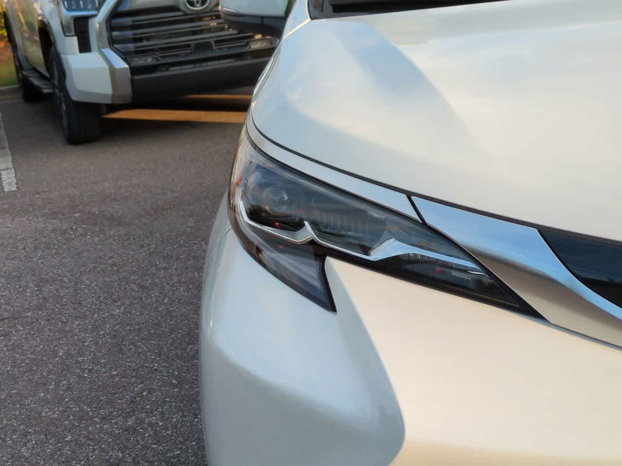 Thumbnail: 2025 Toyota Sienna - 9