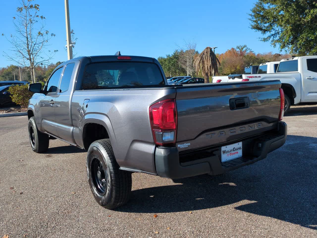 Thumbnail: 2020 Toyota Tacoma - 4