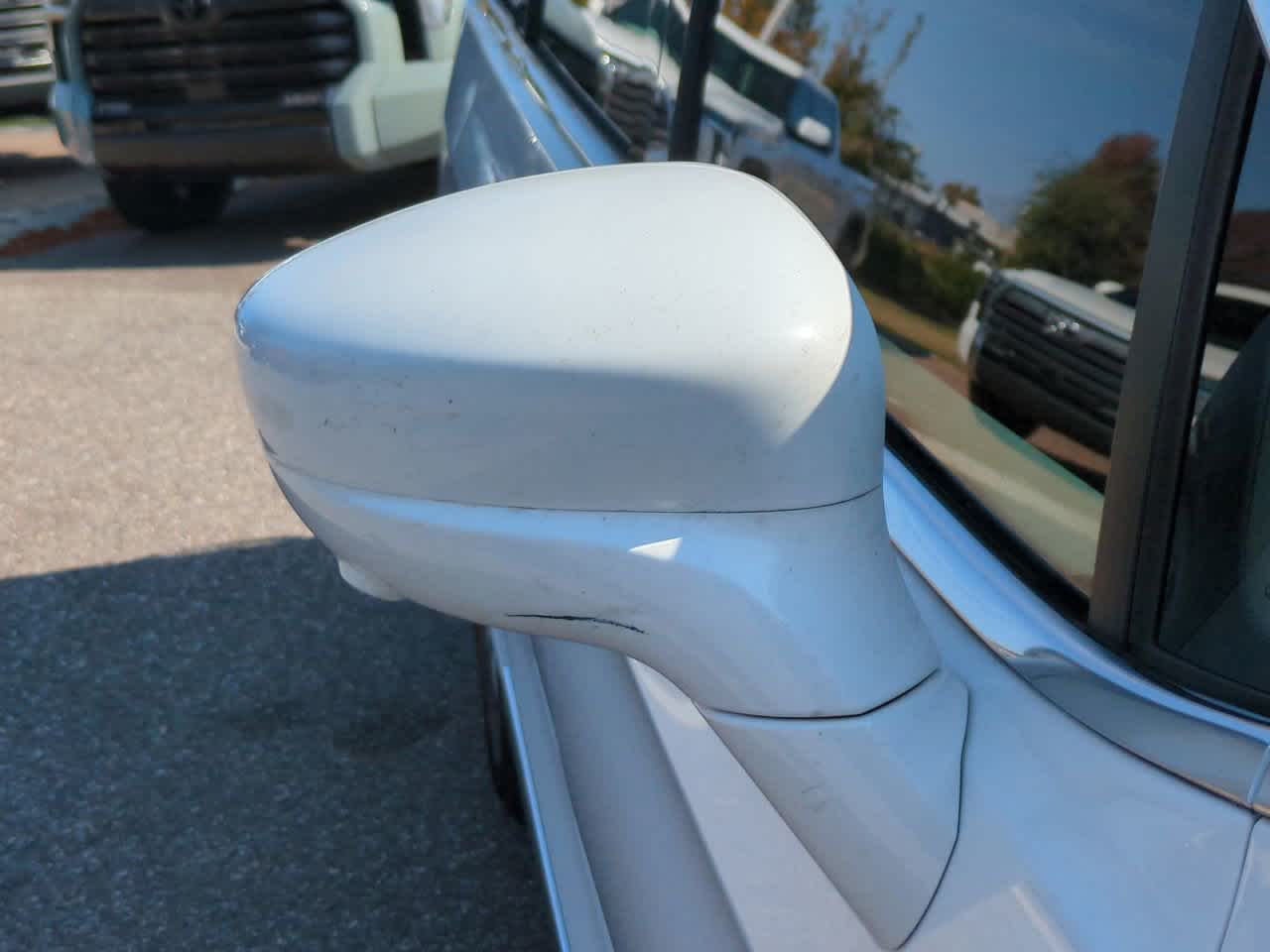 Thumbnail: 2018 Chrysler Pacifica - 12