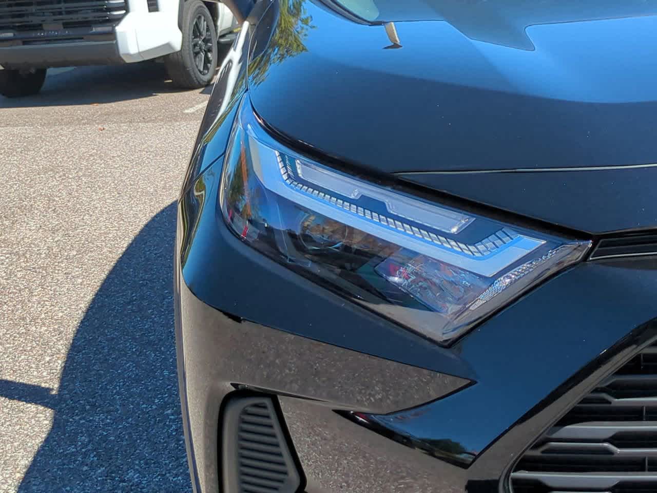 Thumbnail: 2025 Toyota RAV4 - 10