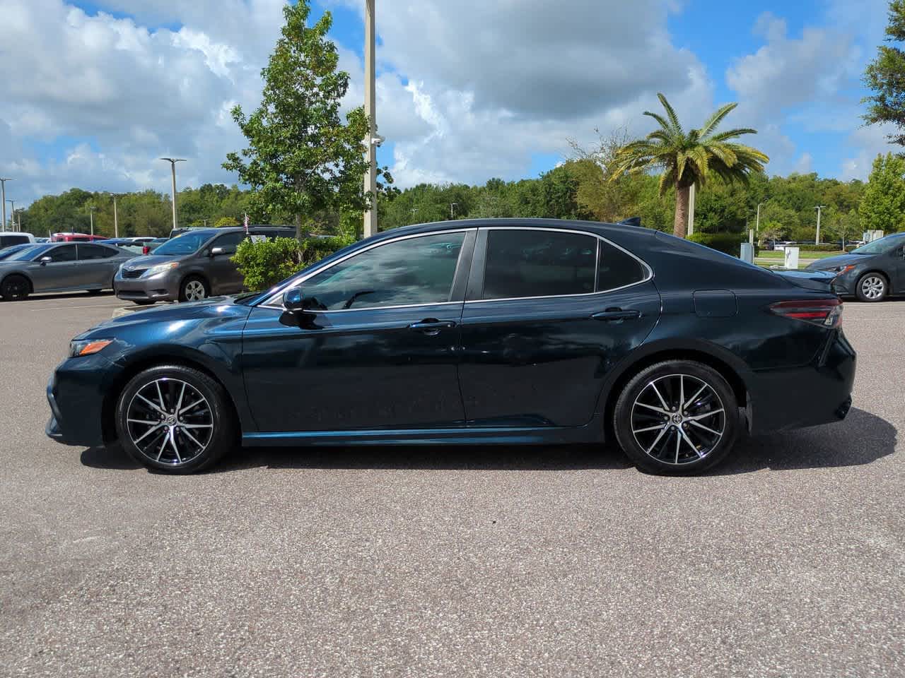 Thumbnail: 2021 Toyota Camry - 3