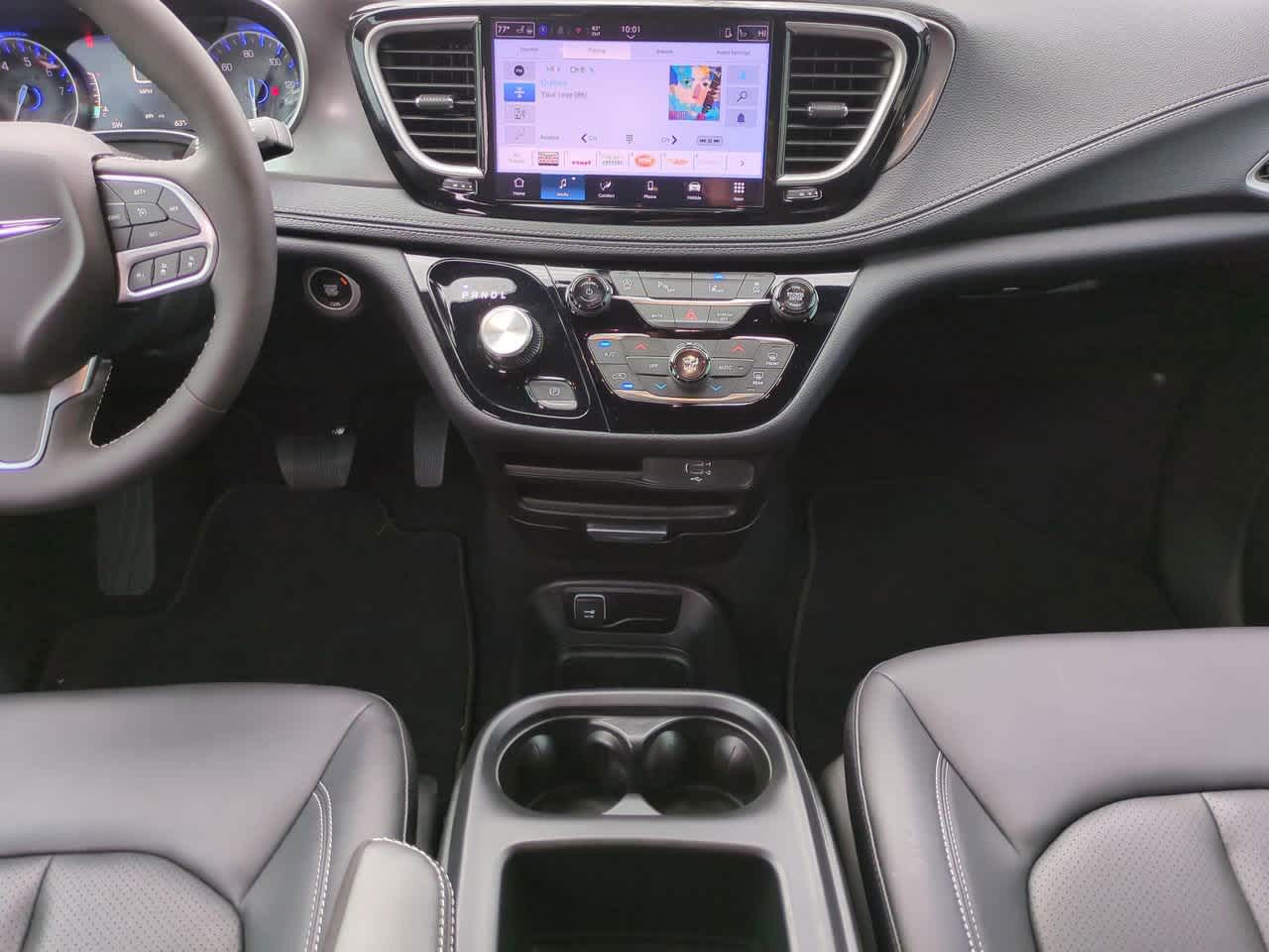 Thumbnail: 2026 Chrysler Pacifica - 19