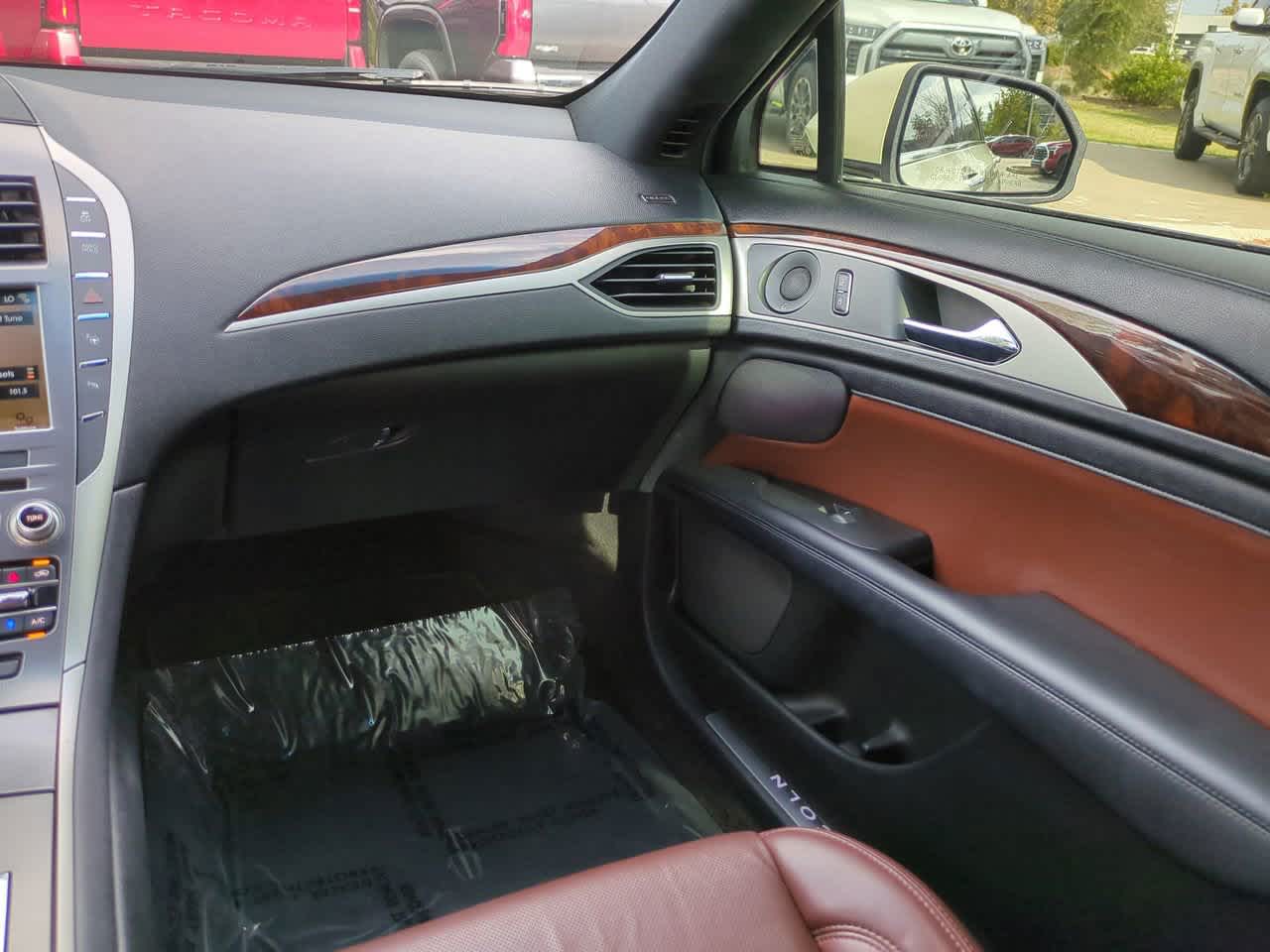 Thumbnail: 2018 Lincoln MKZ - 16