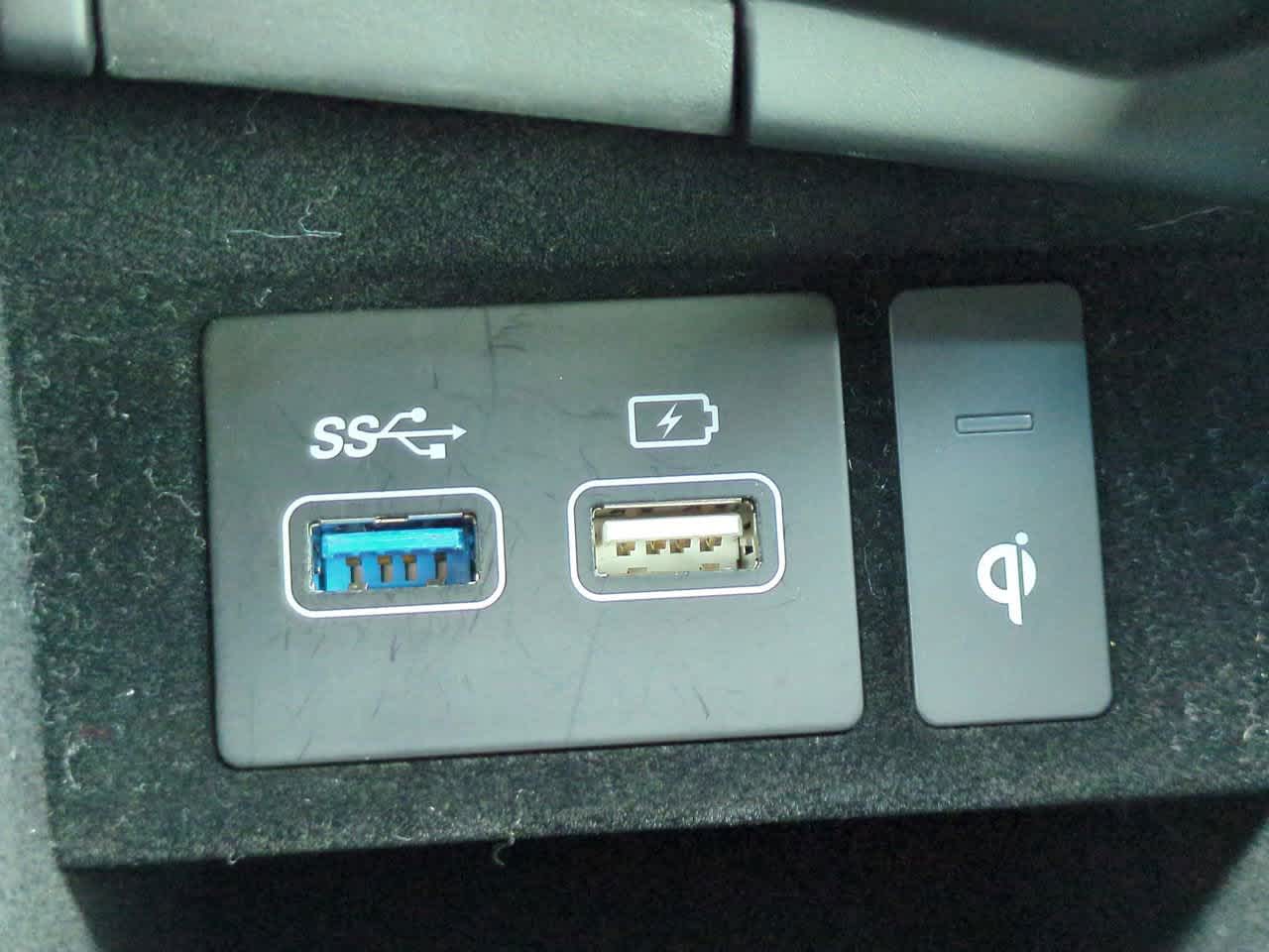 Thumbnail: 2023 Genesis GV70 - 22