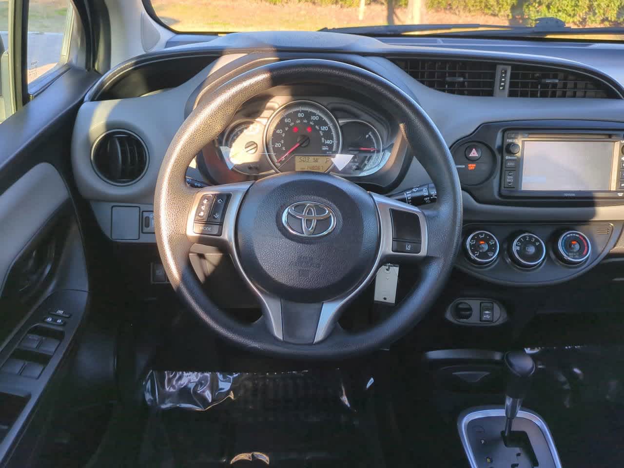 Thumbnail: 2017 Toyota Yaris - 14