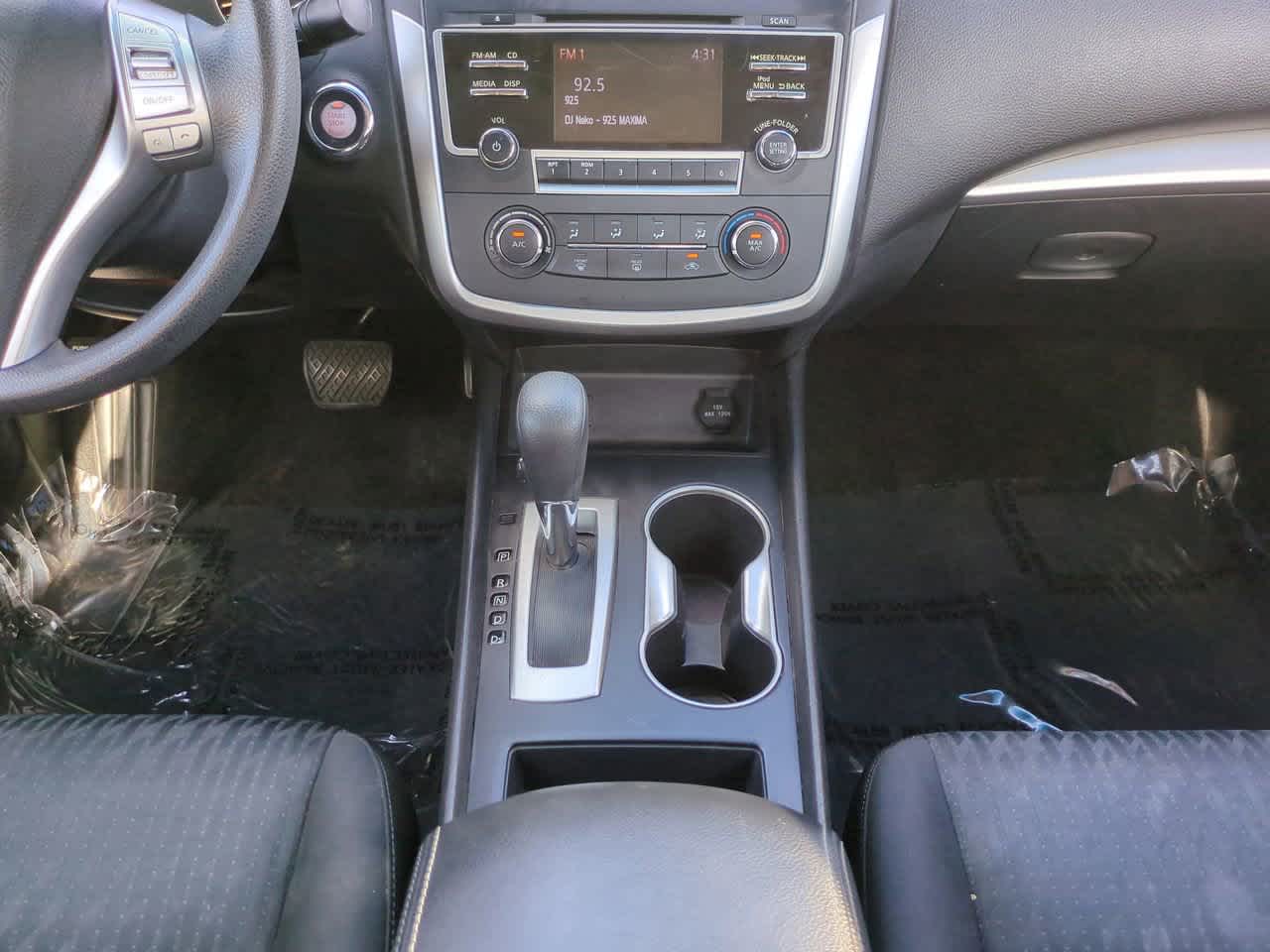 Thumbnail: 2018 Nissan Altima - 18