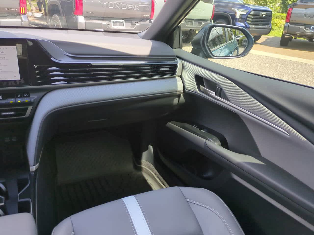 Thumbnail: 2025 Toyota Camry - 16