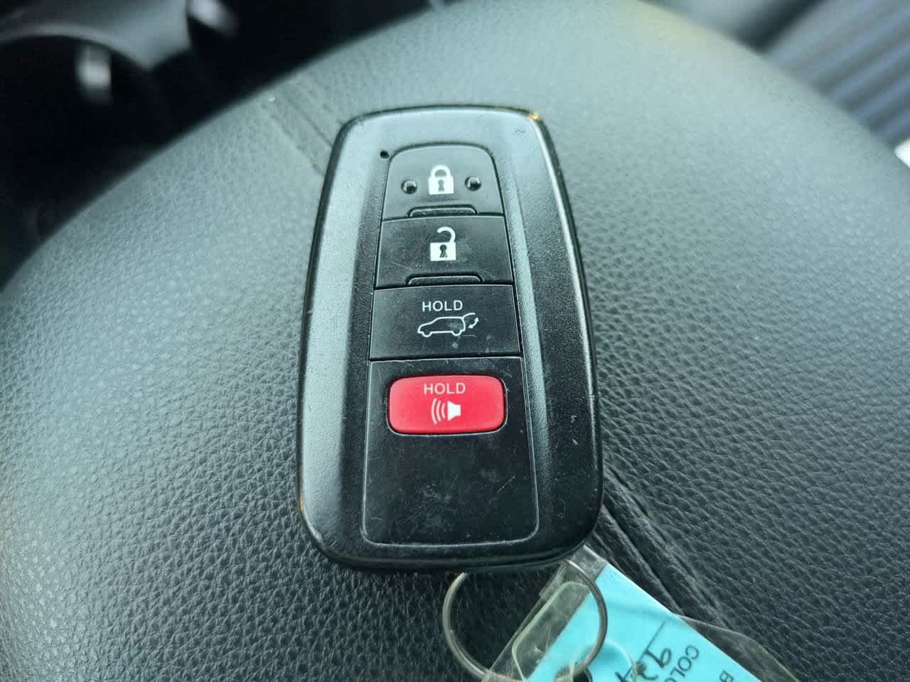 Thumbnail: 2019 Toyota RAV4 - 27