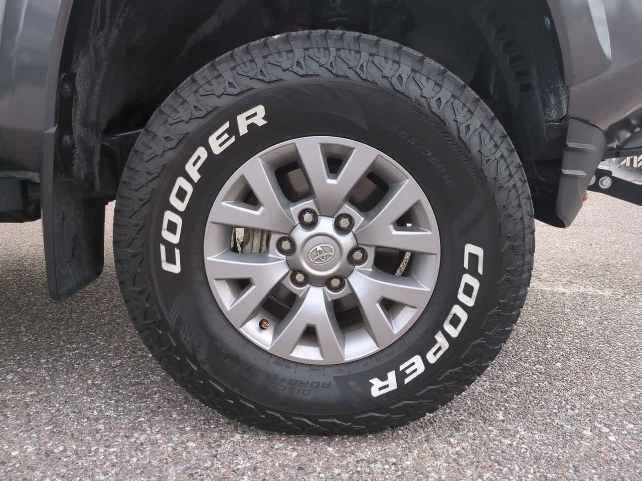 Thumbnail: 2019 Toyota Tacoma - 11