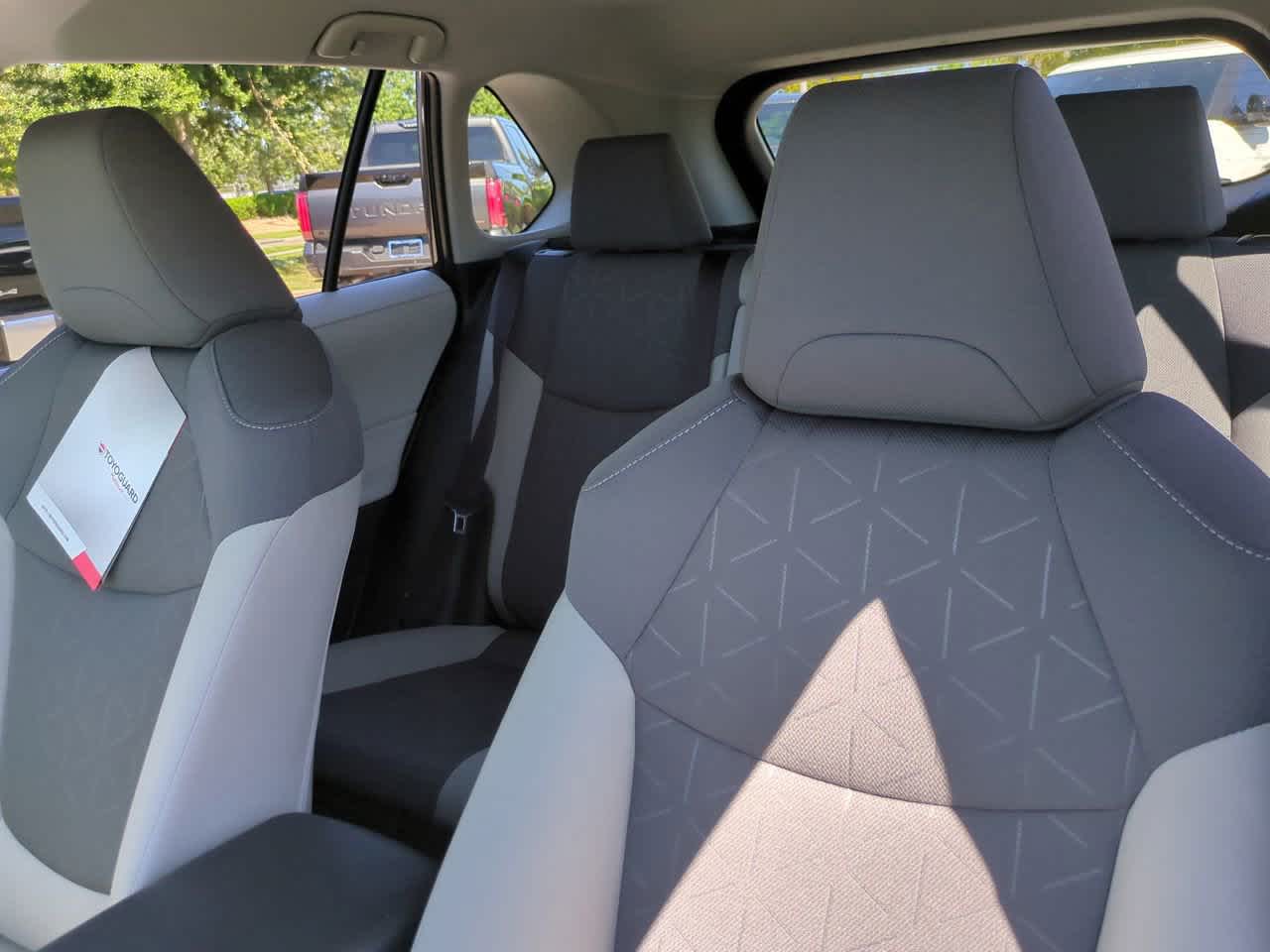 Thumbnail: 2025 Toyota RAV4 - 8