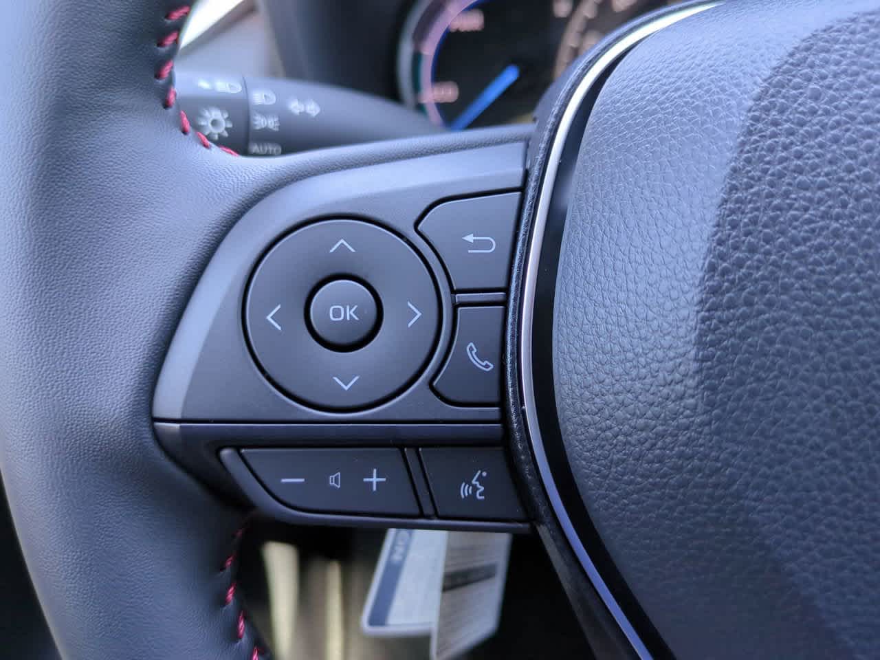 Thumbnail: 2025 Toyota RAV4 - 23