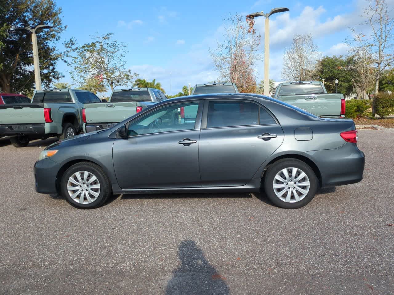 Thumbnail: 2013 Toyota Corolla - 3