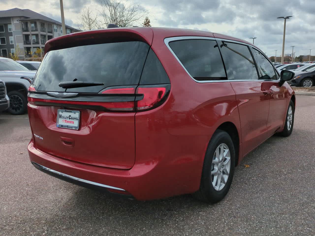 Thumbnail: 2026 Chrysler Pacifica - 6