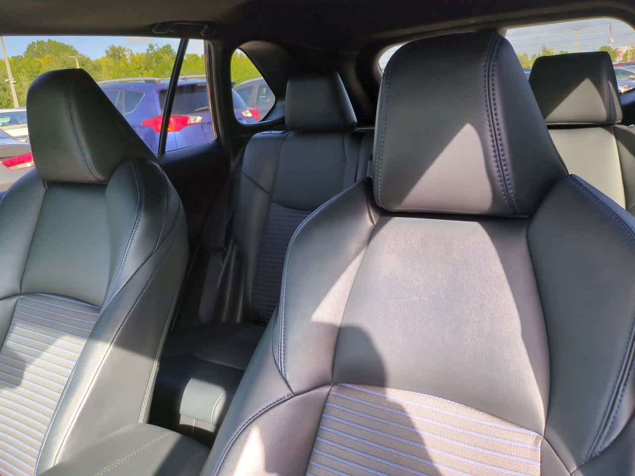 Thumbnail: 2020 Toyota RAV4 - 8