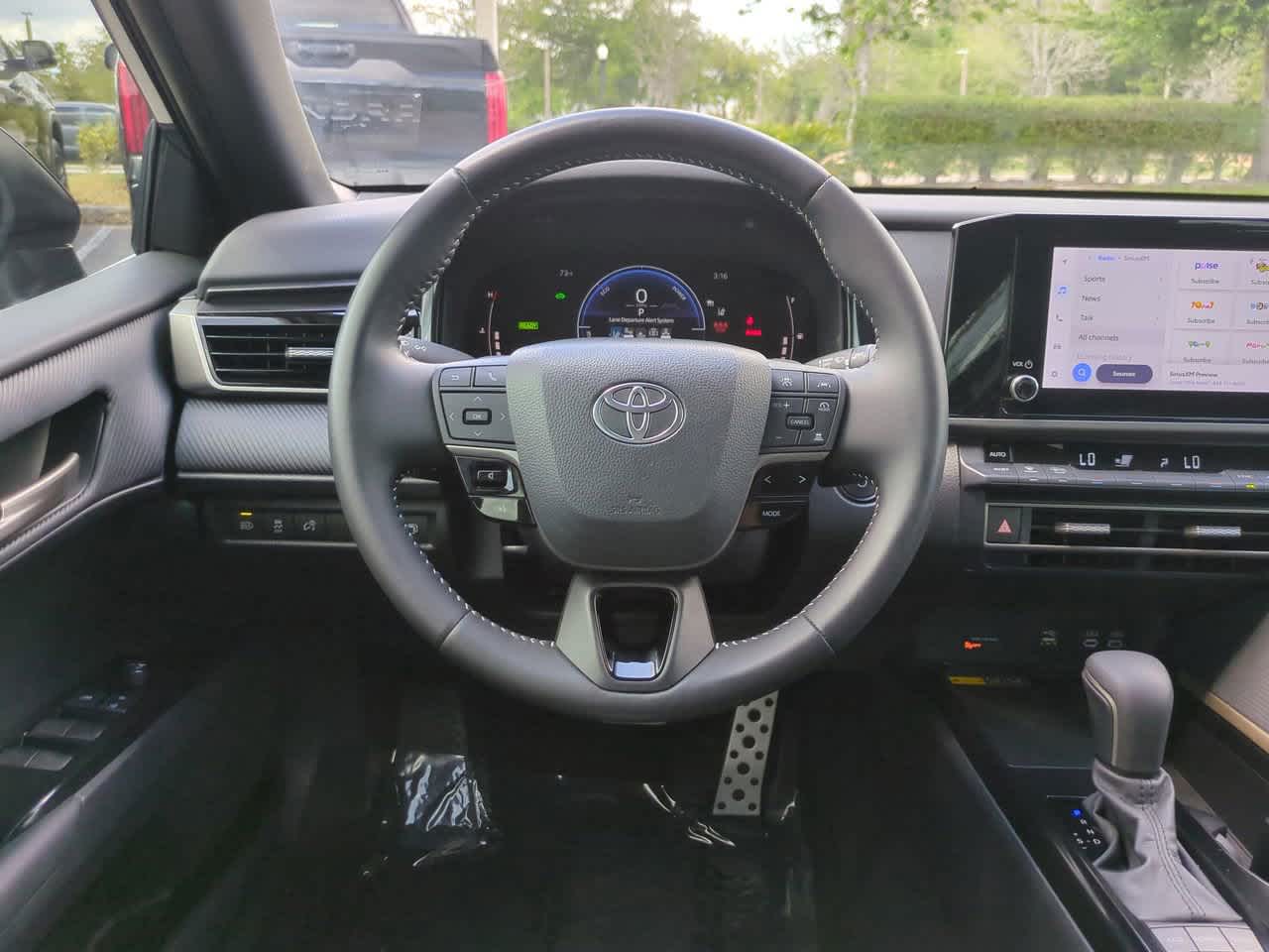 Thumbnail: 2025 Toyota Camry - 15