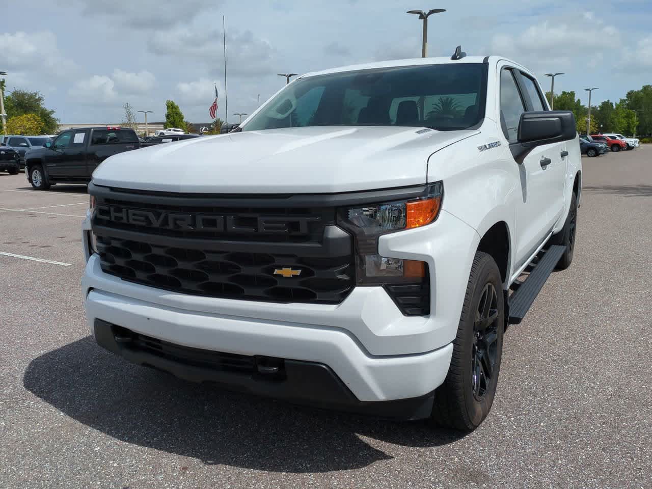 2024 Chevrolet Silverado 1500 Custom 2
