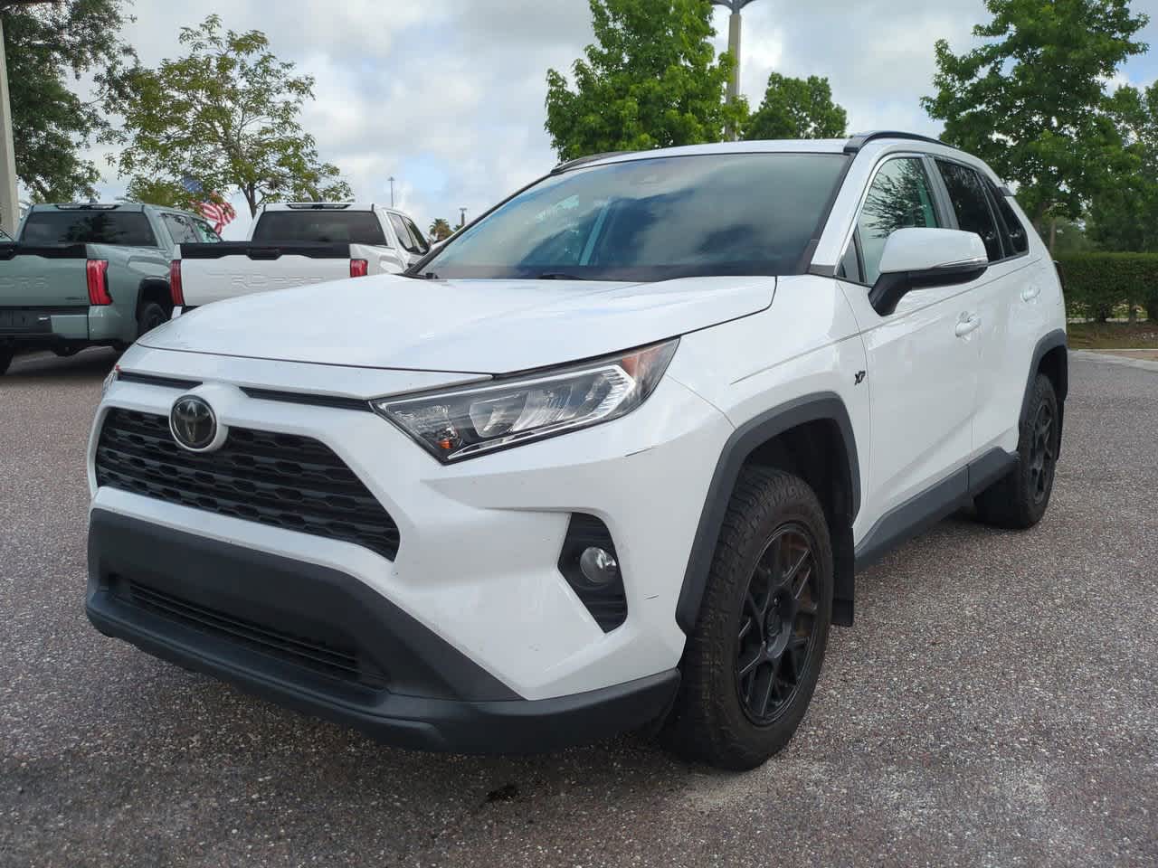 Thumbnail: 2020 Toyota RAV4 - 2