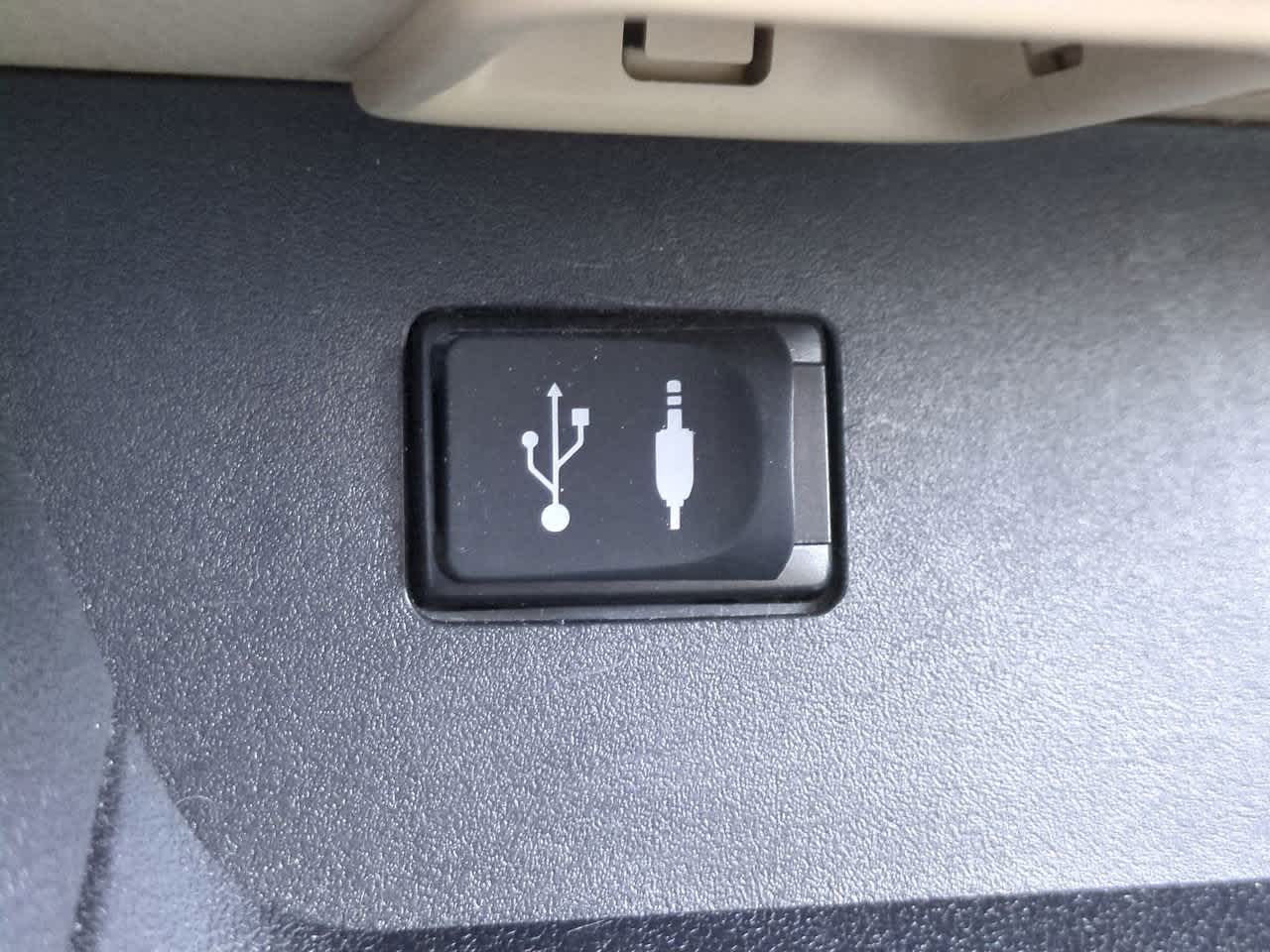 Thumbnail: 2015 Toyota Highlander - 22