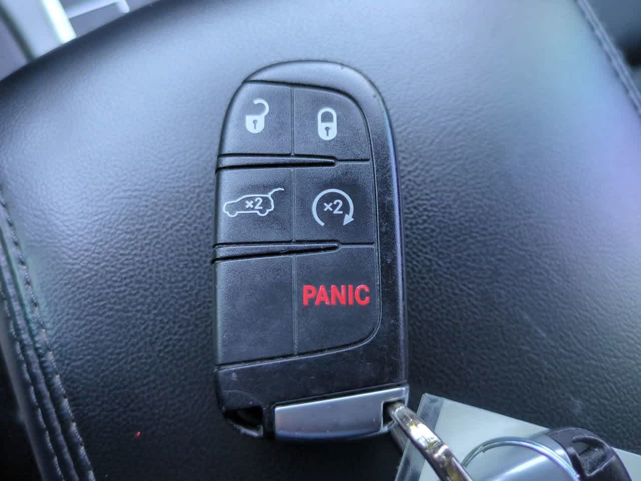 Thumbnail: 2018 Jeep Grand Cherokee - 28