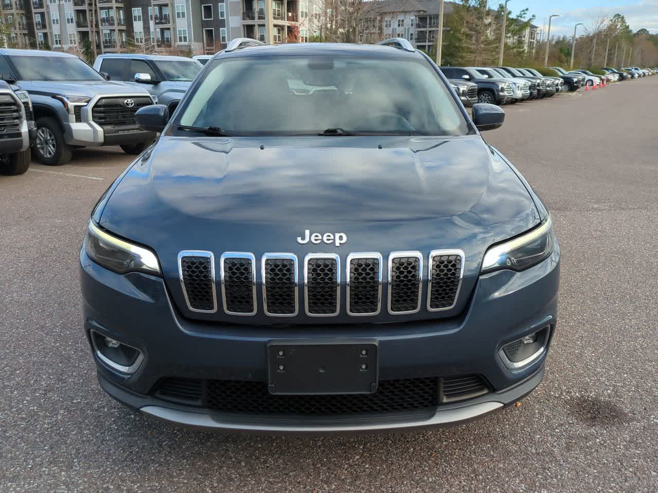 Thumbnail: 2019 Jeep Cherokee - 9