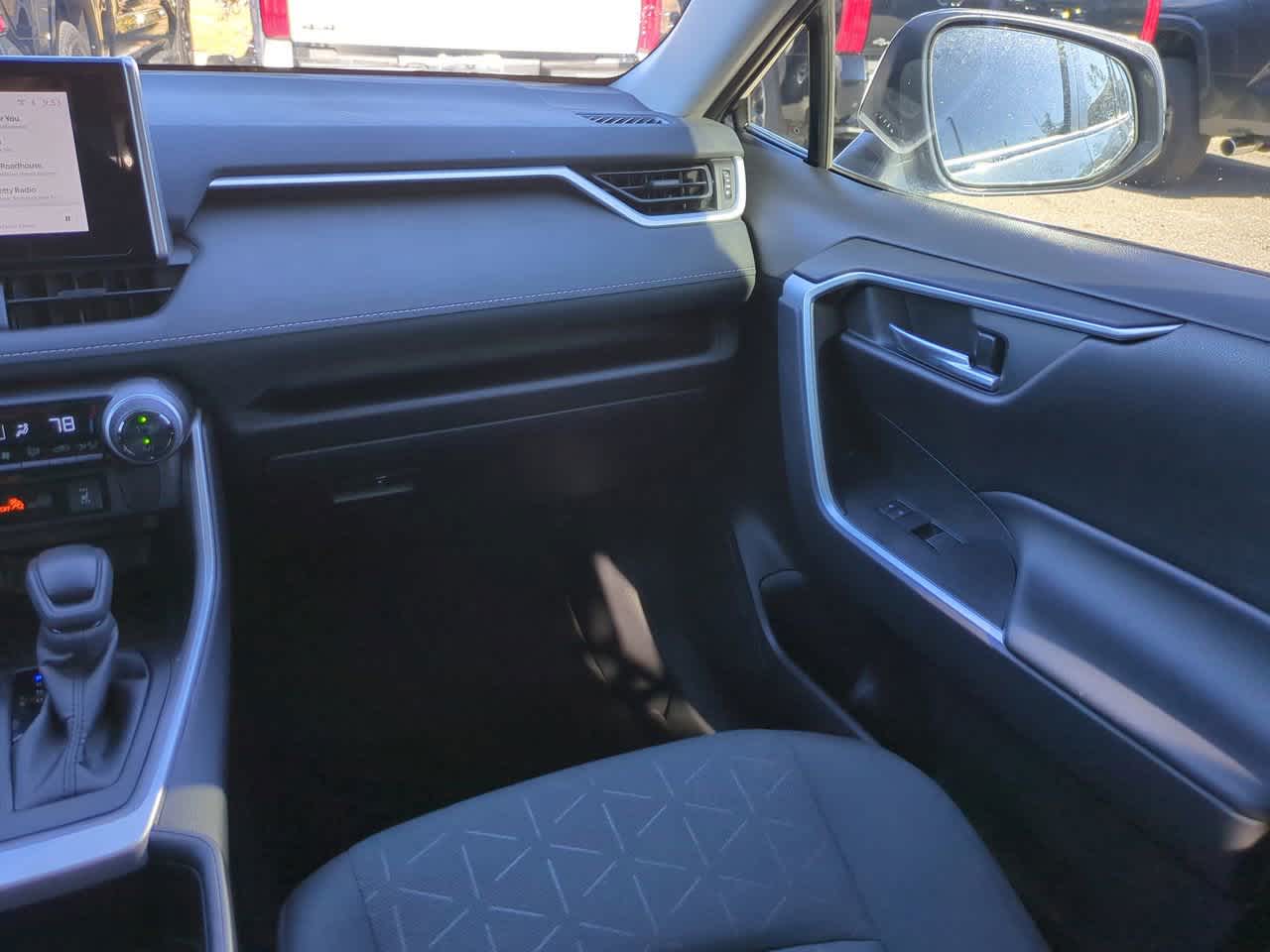 Thumbnail: 2024 Toyota RAV4 - 16