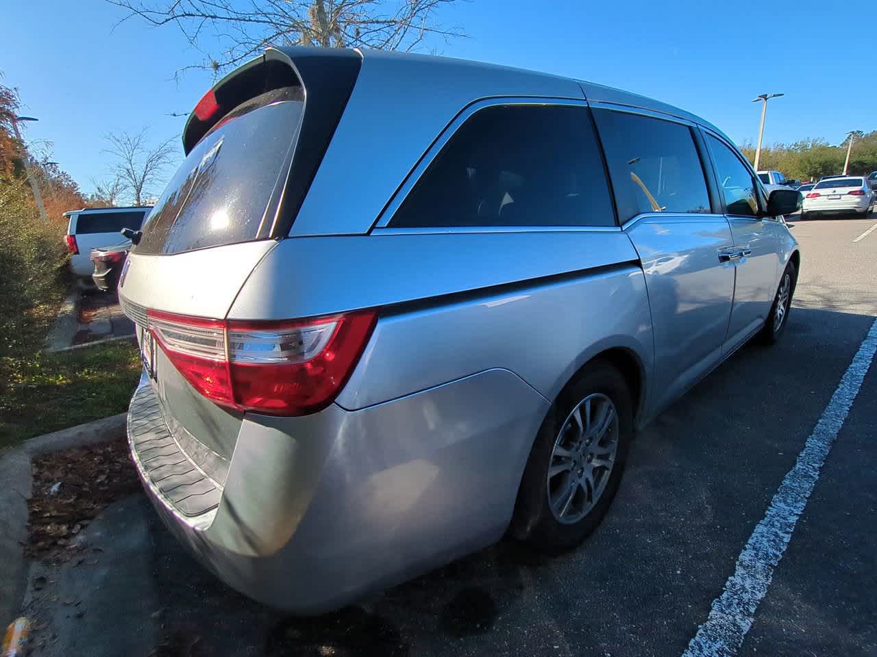 Thumbnail: 2012 Honda Odyssey - 4