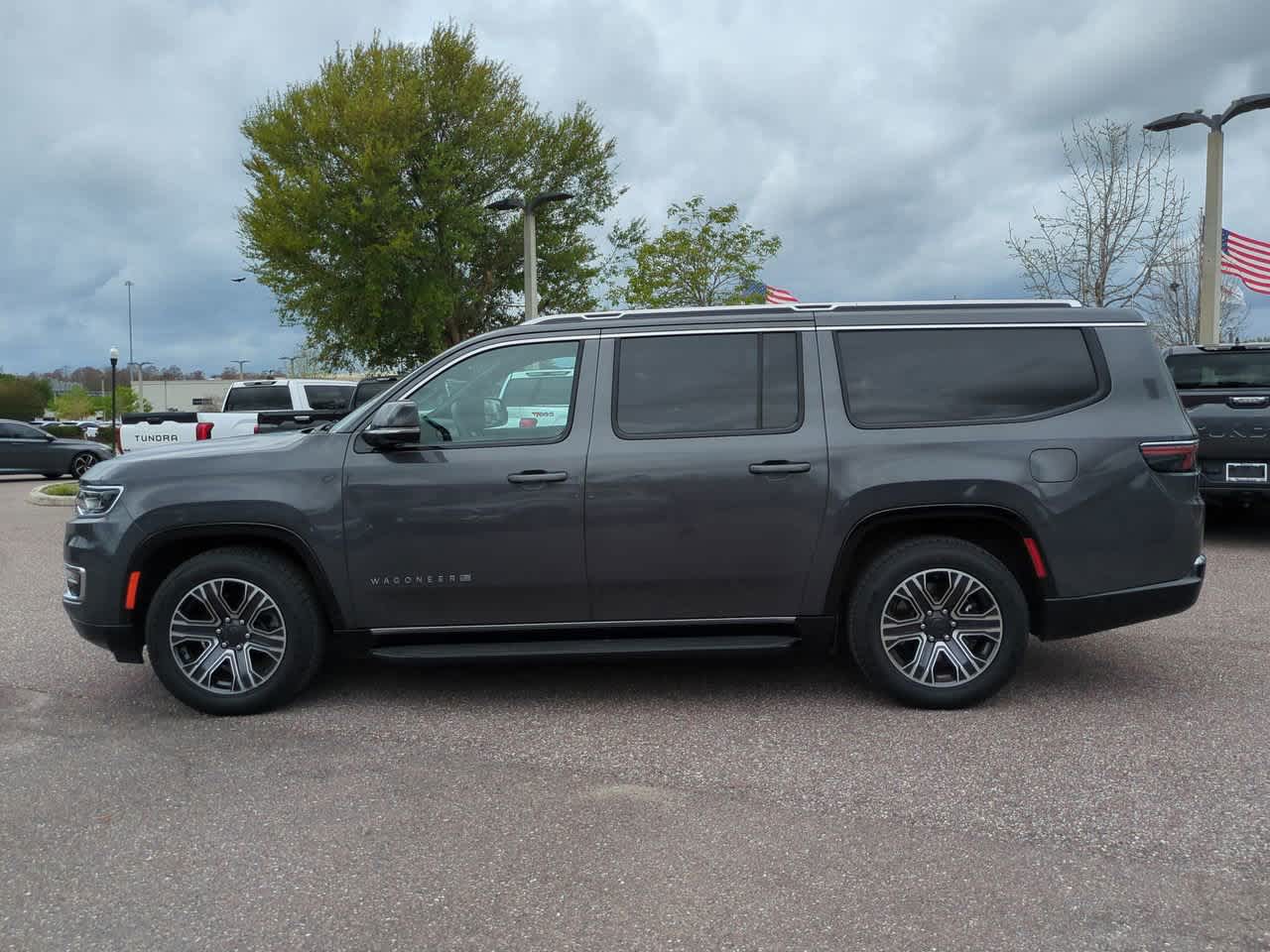 Thumbnail: 2024 Jeep Wagoneer - 3