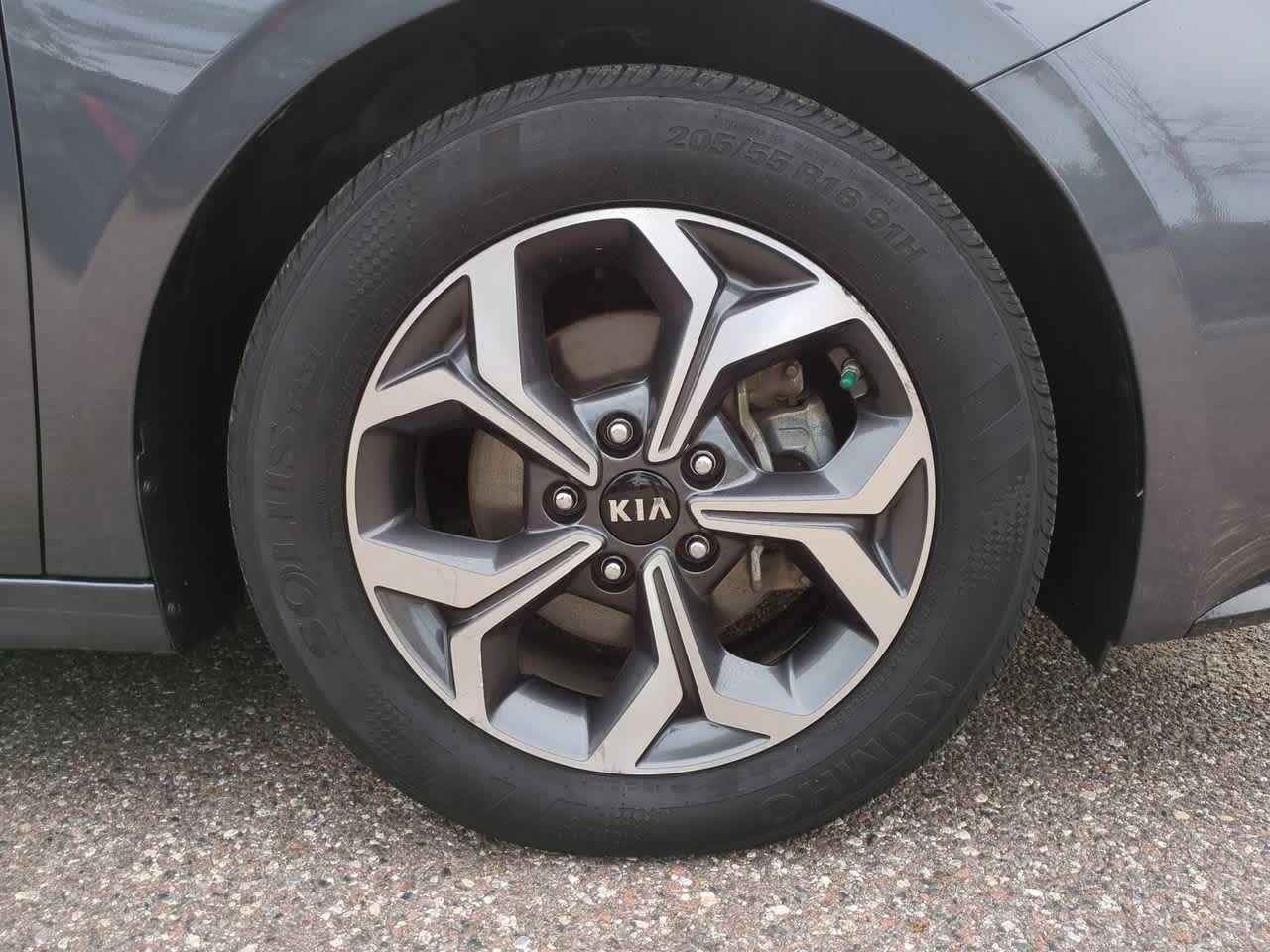 Thumbnail: 2021 Kia Forte - 11