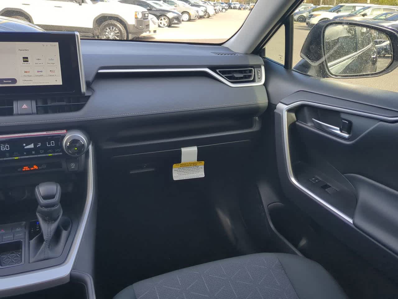 2025 Toyota RAV4 XLE 16