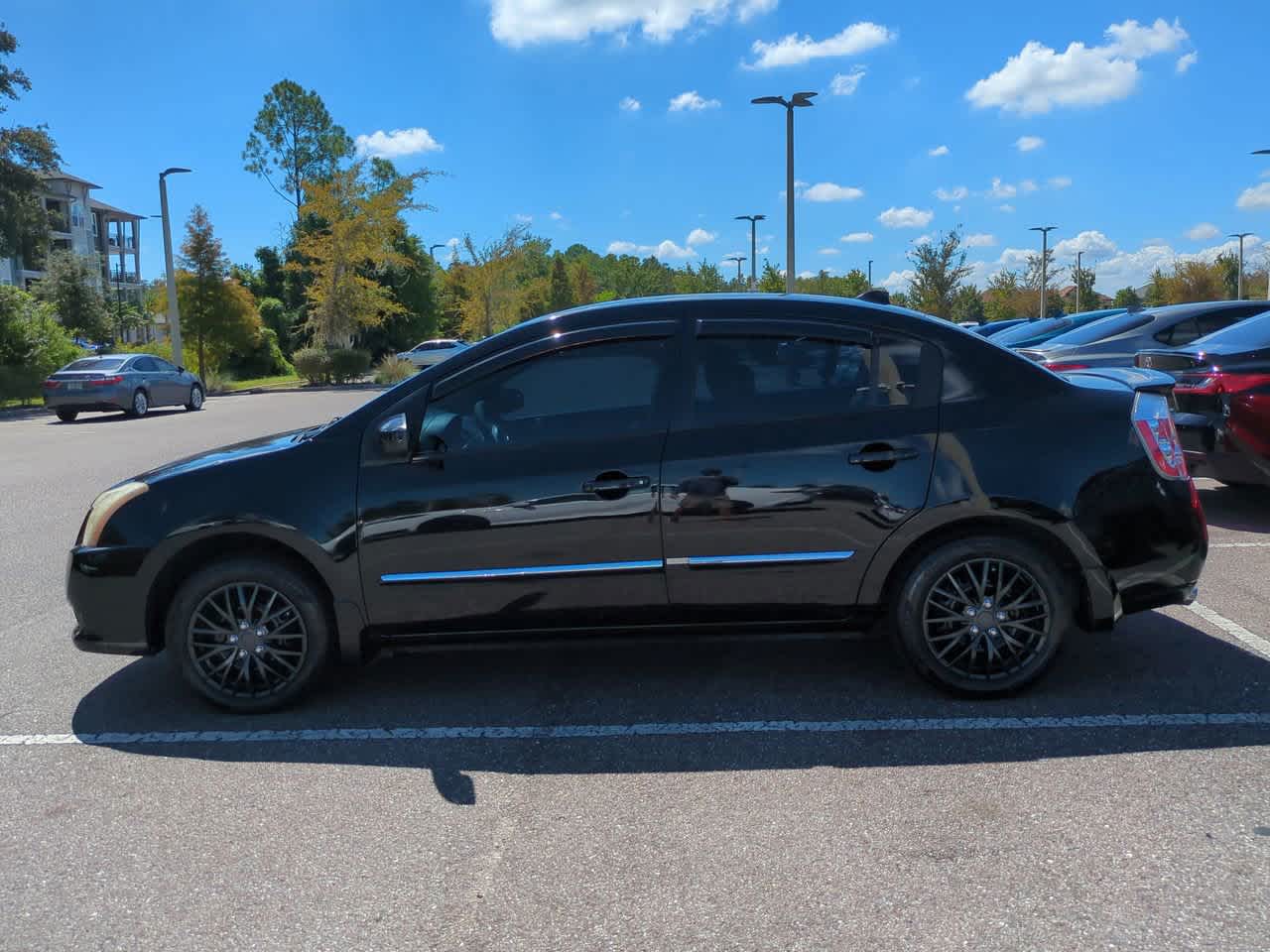 Thumbnail: 2012 Nissan Sentra - 3