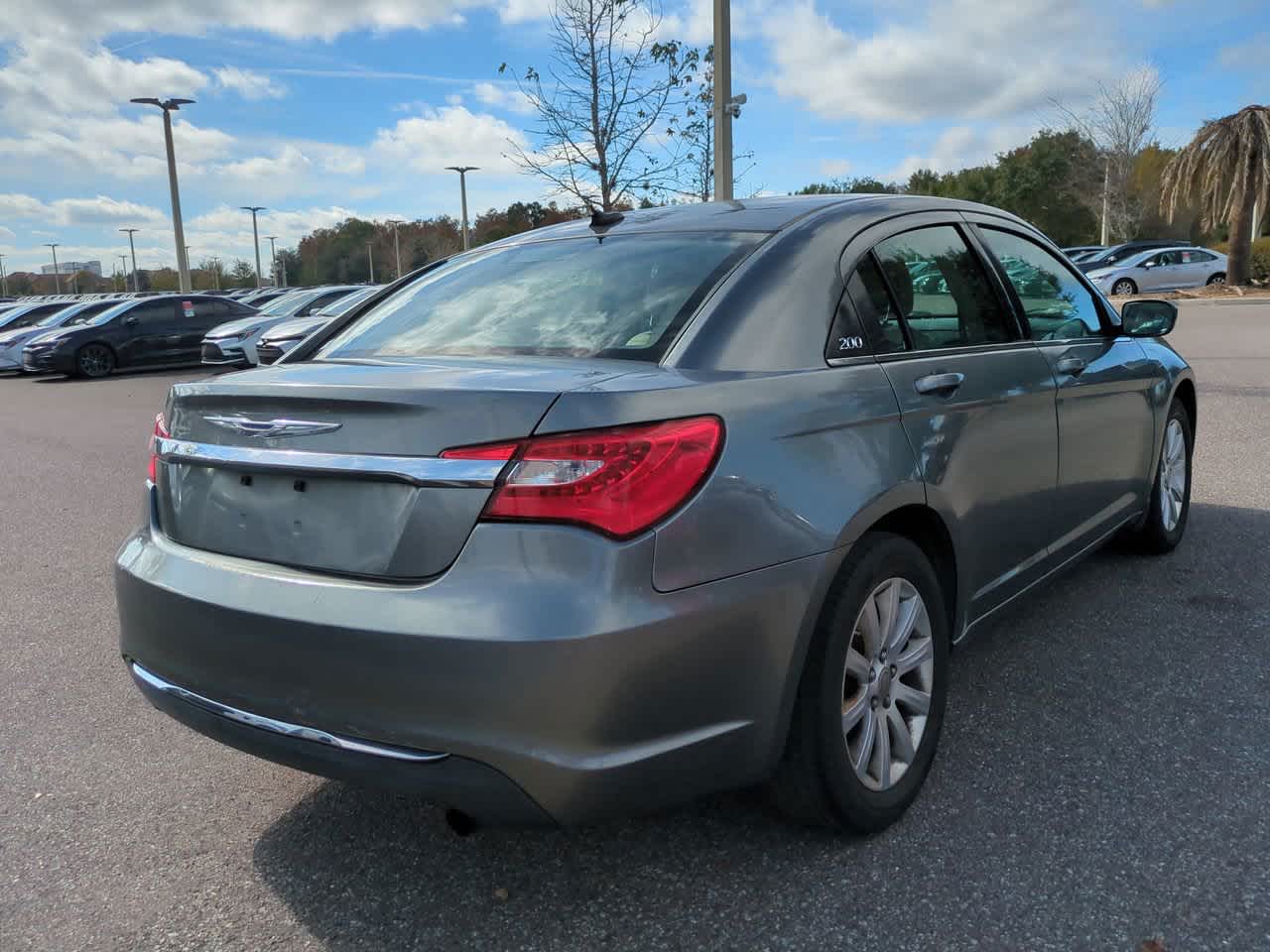 Thumbnail: 2013 Chrysler 200 - 6
