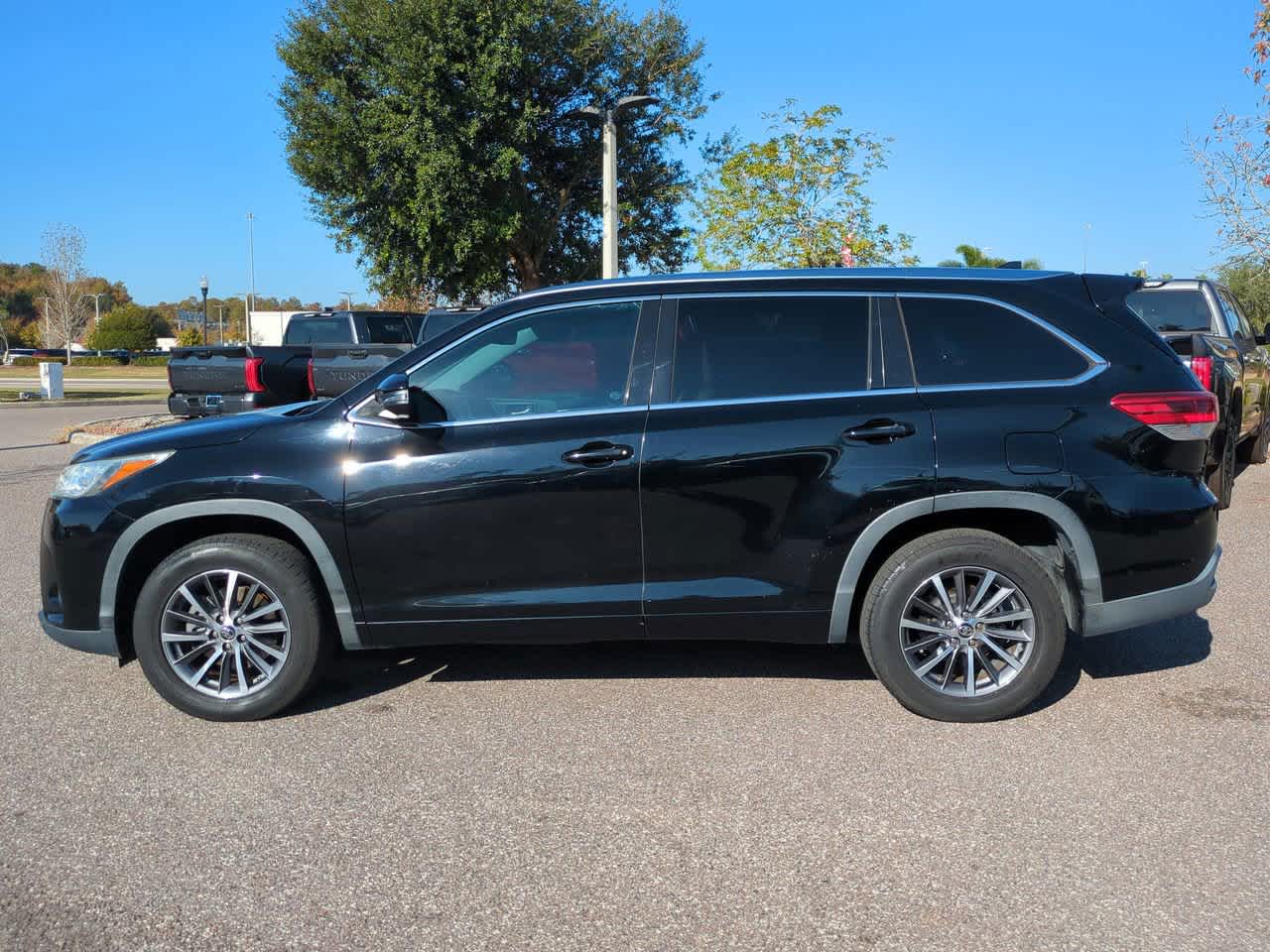 Thumbnail: 2018 Toyota Highlander - 3