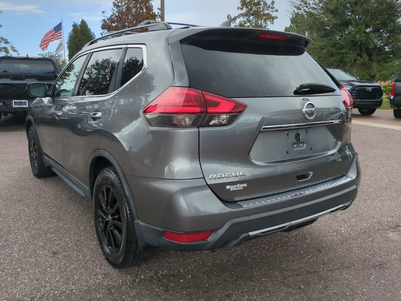 Thumbnail: 2017 Nissan Rogue - 4