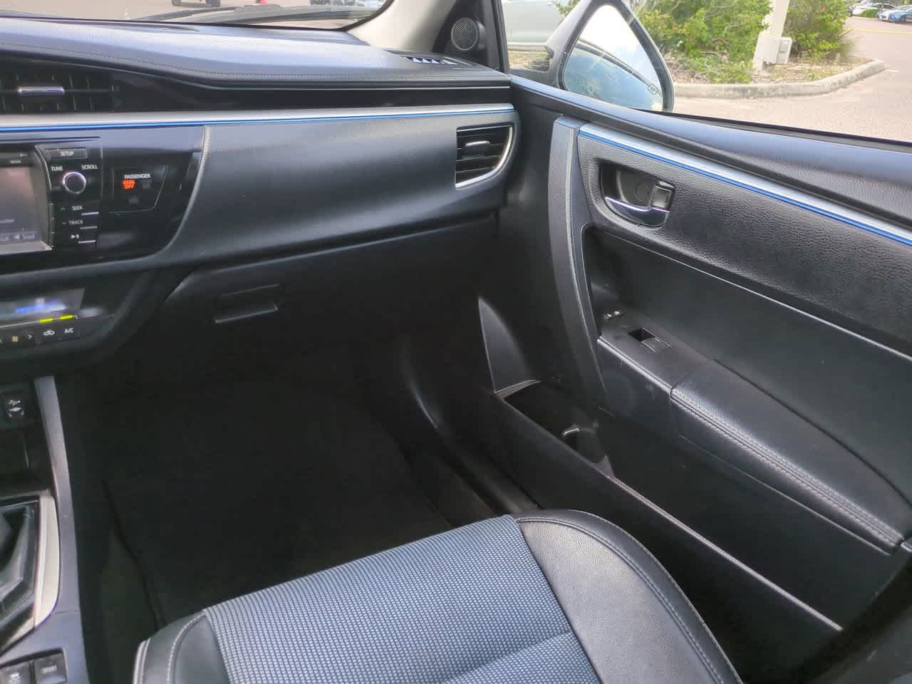 Thumbnail: 2014 Toyota Corolla - 15