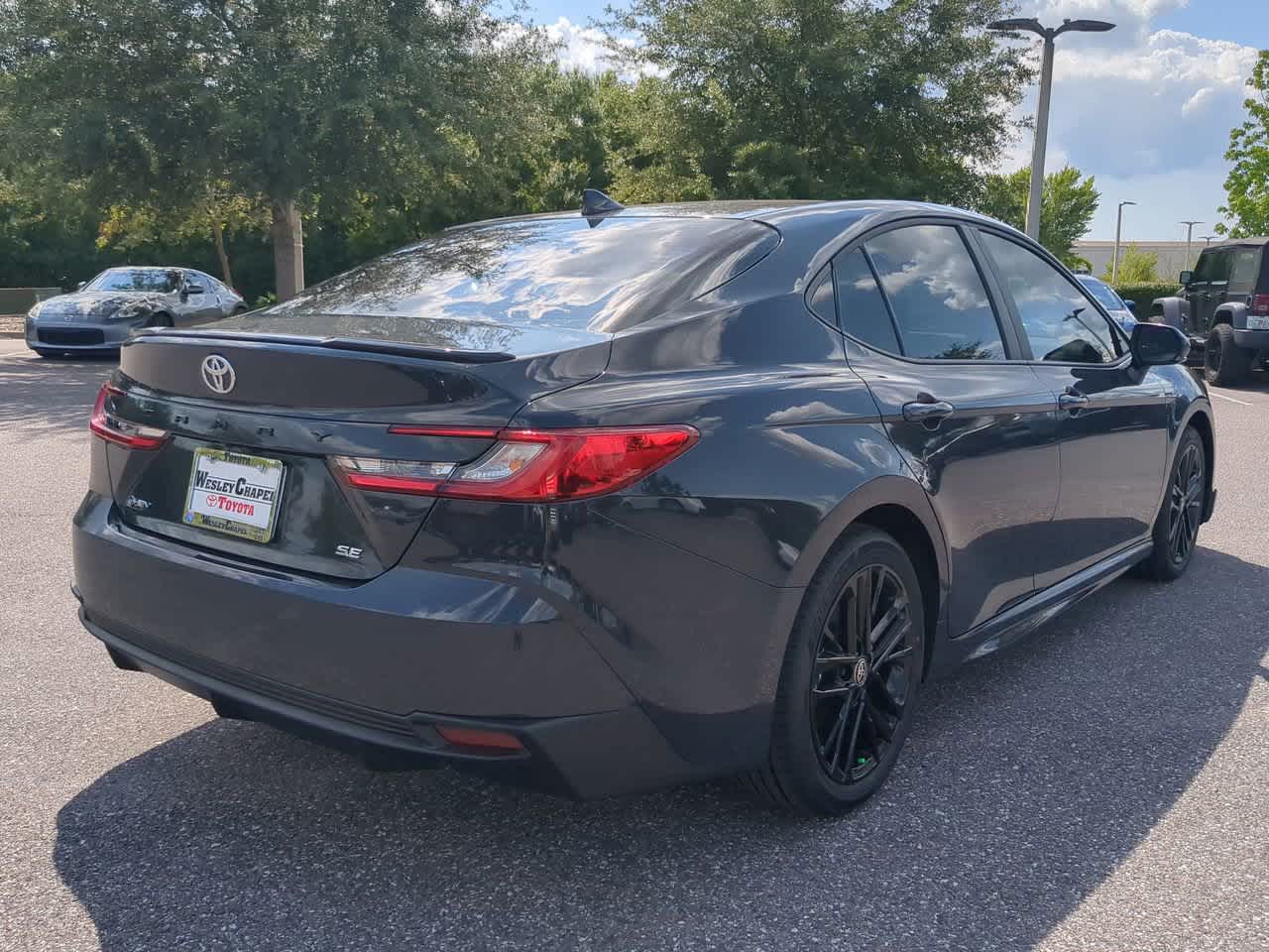 2025 Toyota Camry SE 6