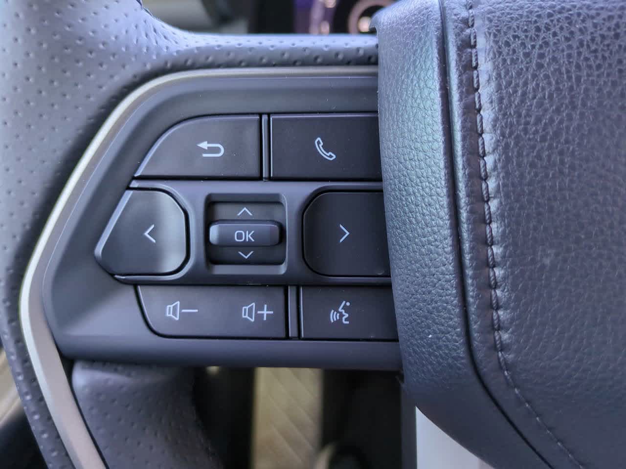 Thumbnail: 2025 Toyota 4Runner - 23