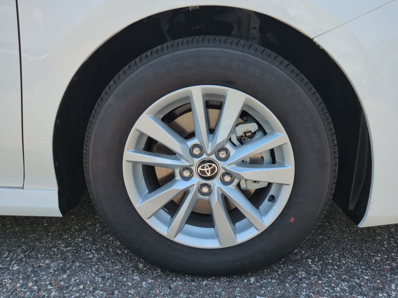 Thumbnail: 2026 Toyota Camry - 11