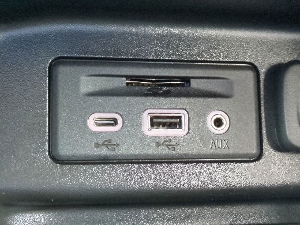 Thumbnail: 2021 Chevrolet Equinox - 20