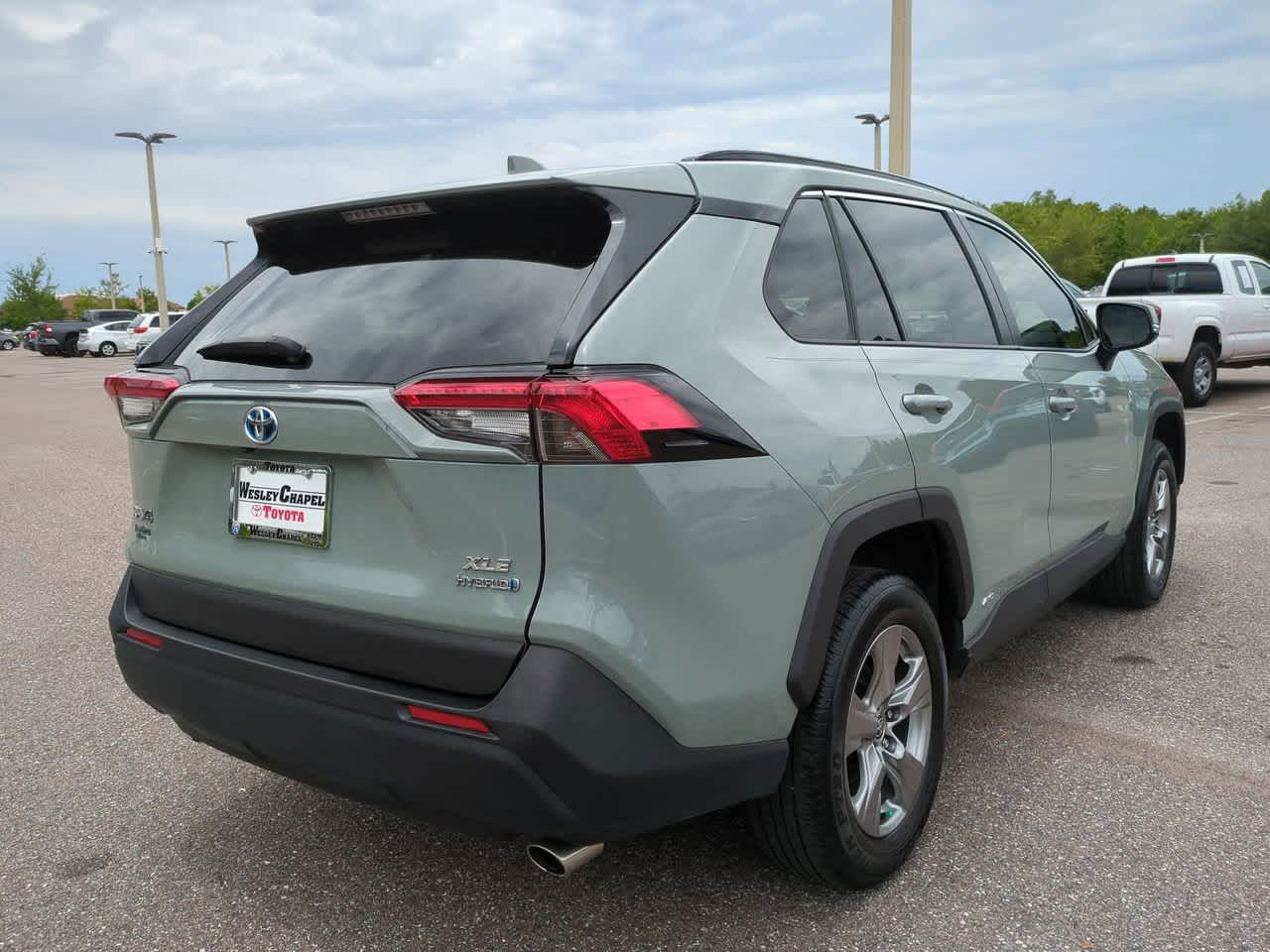 2023 Toyota RAV4 XLE 6